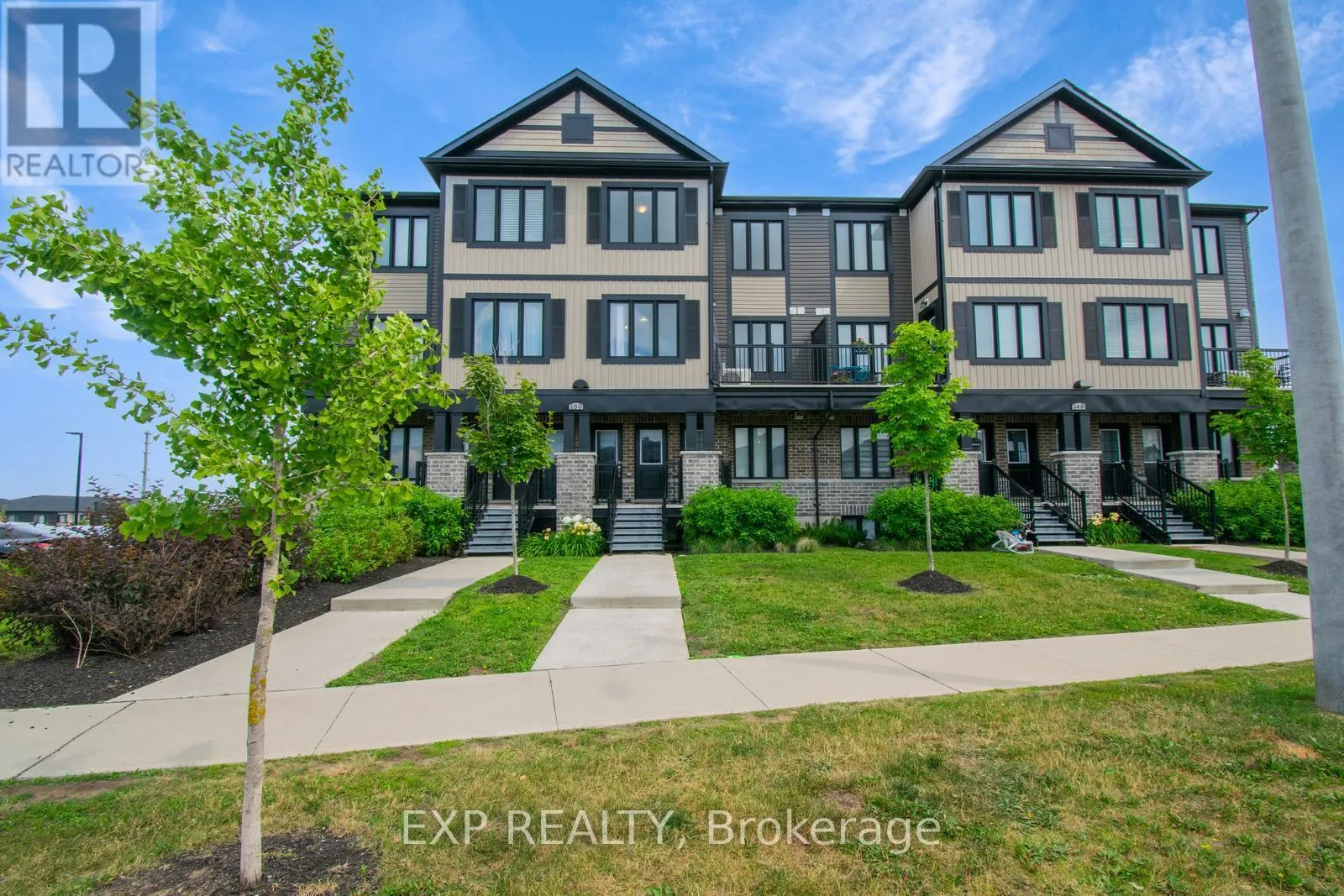 E - 150 ROCHEFORT STREET
