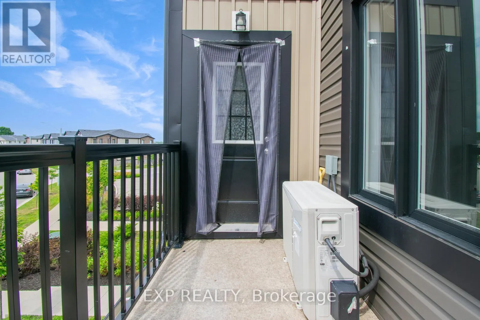 E - 150 ROCHEFORT STREET