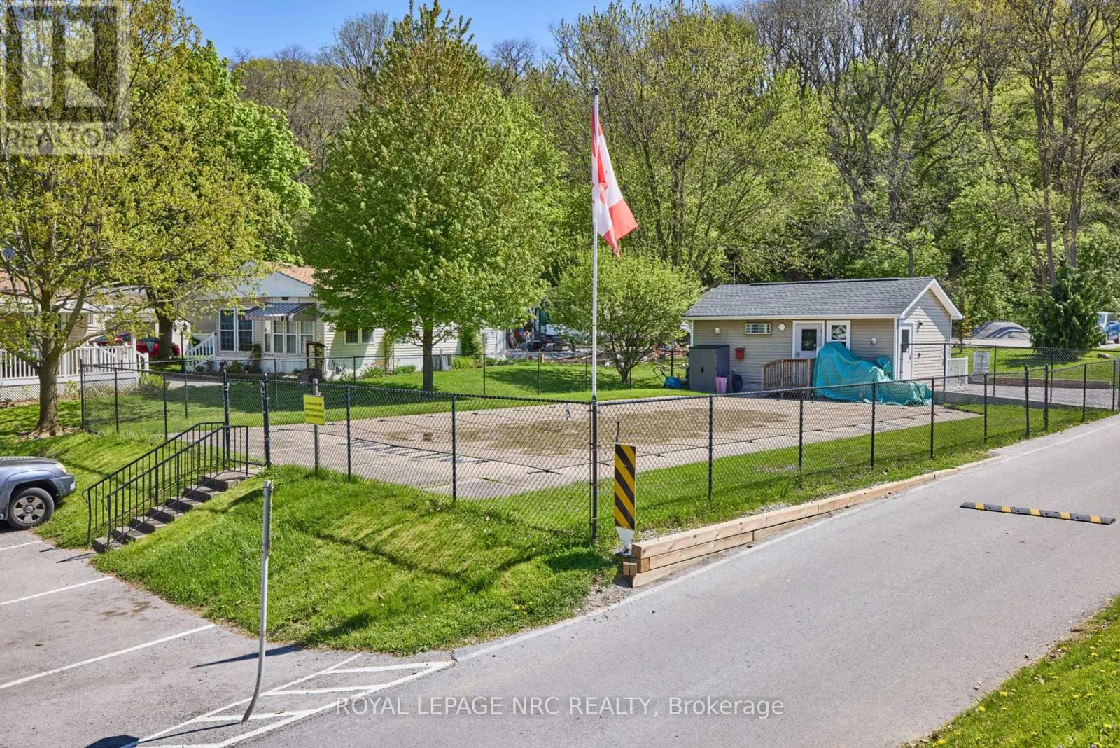 240 - 23 FOUR MILE CREEK ROAD, #240