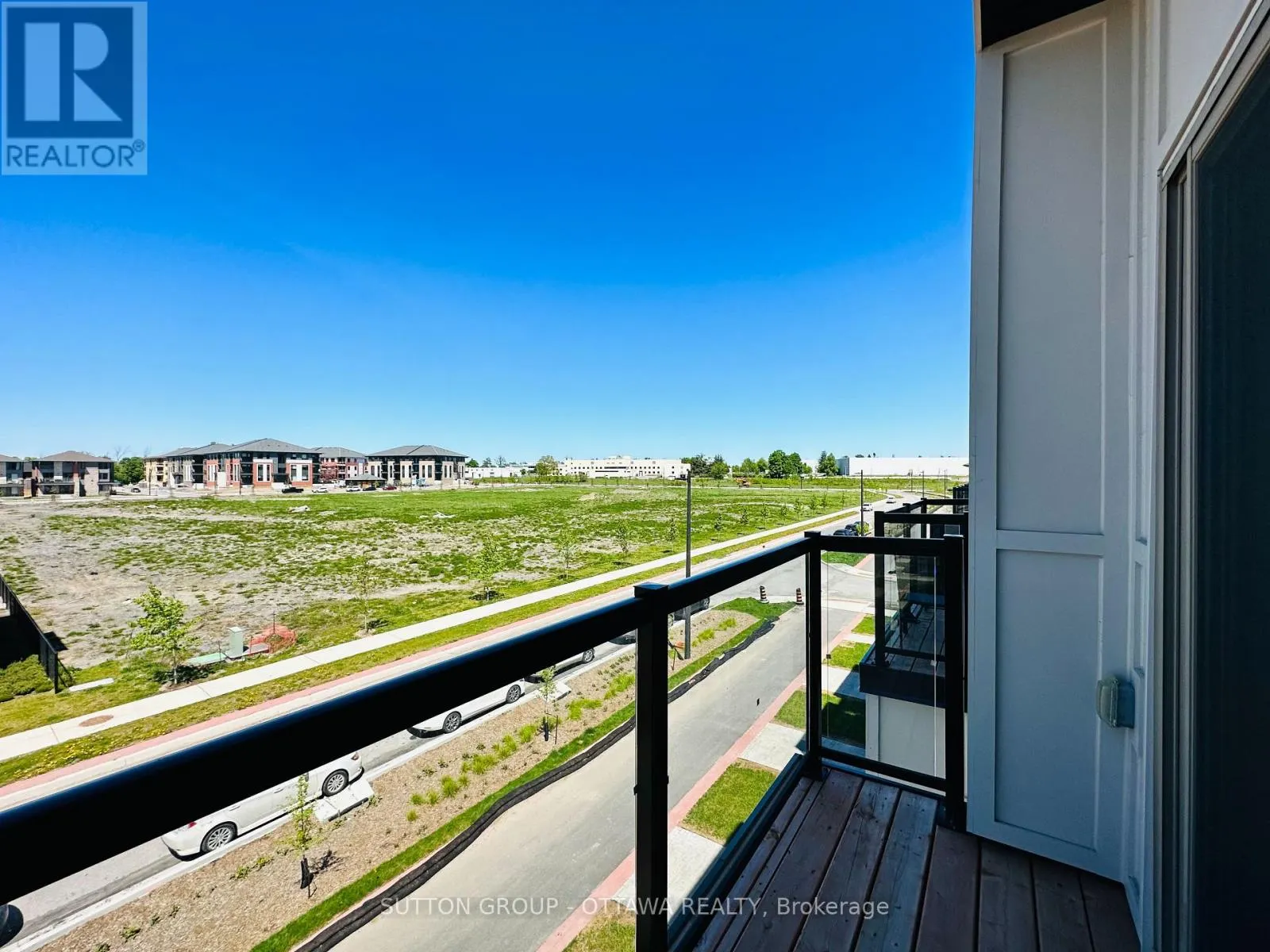 826 MIKINAK ROAD