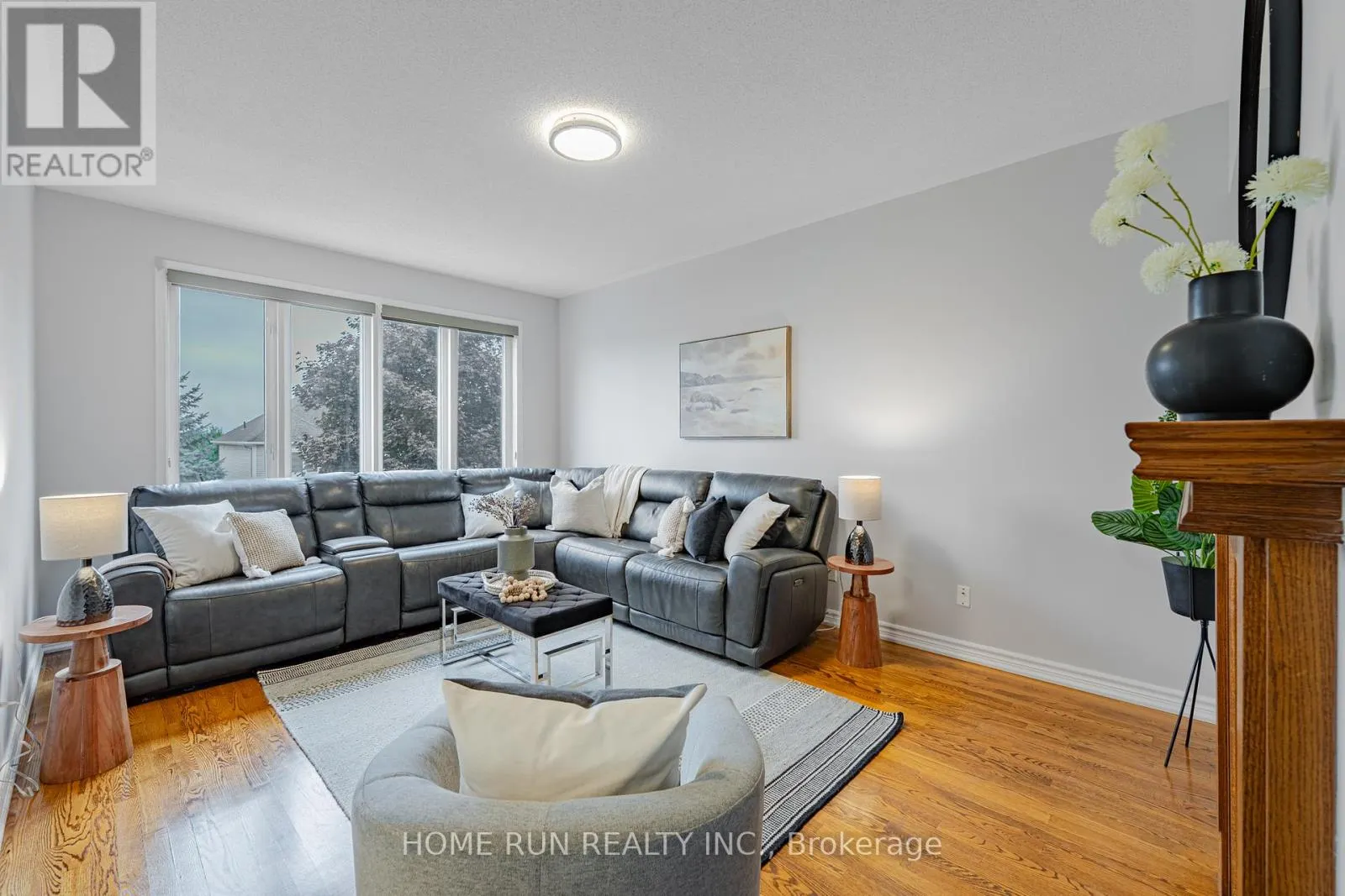 15 CHELTONIA WAY