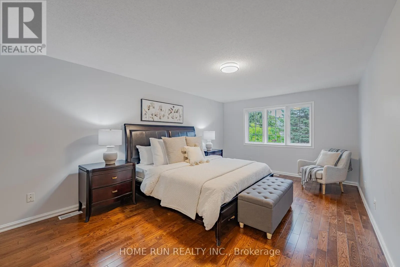 15 CHELTONIA WAY