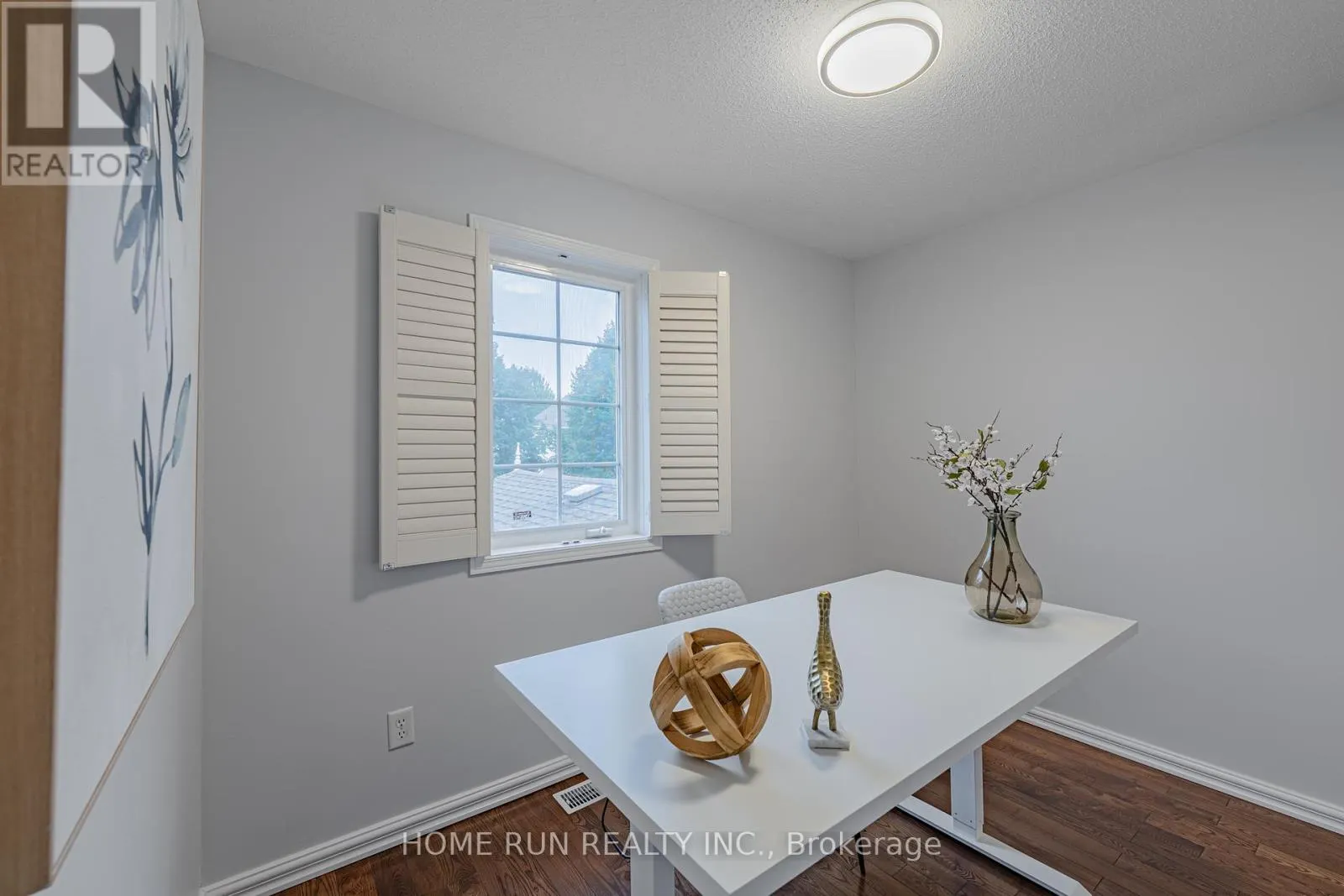 15 CHELTONIA WAY