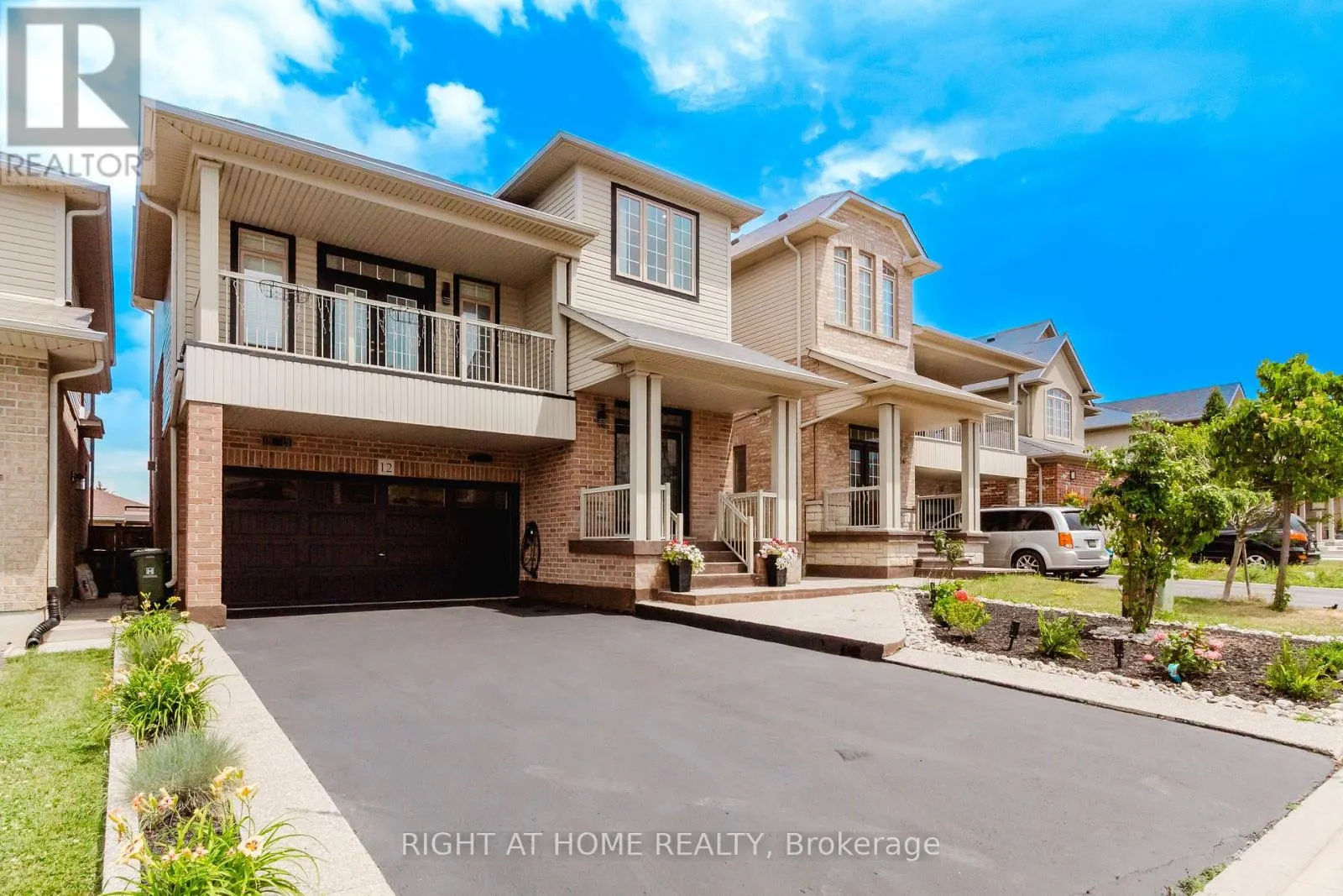 12 BANKFIELD CRESCENT