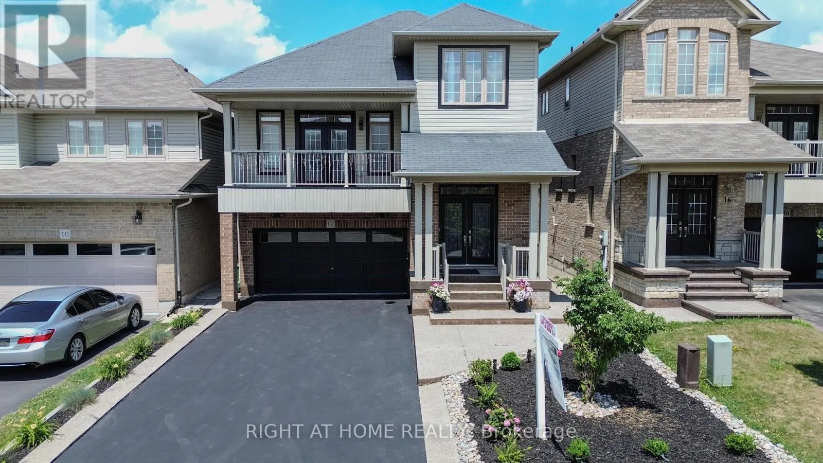 12 BANKFIELD CRESCENT
