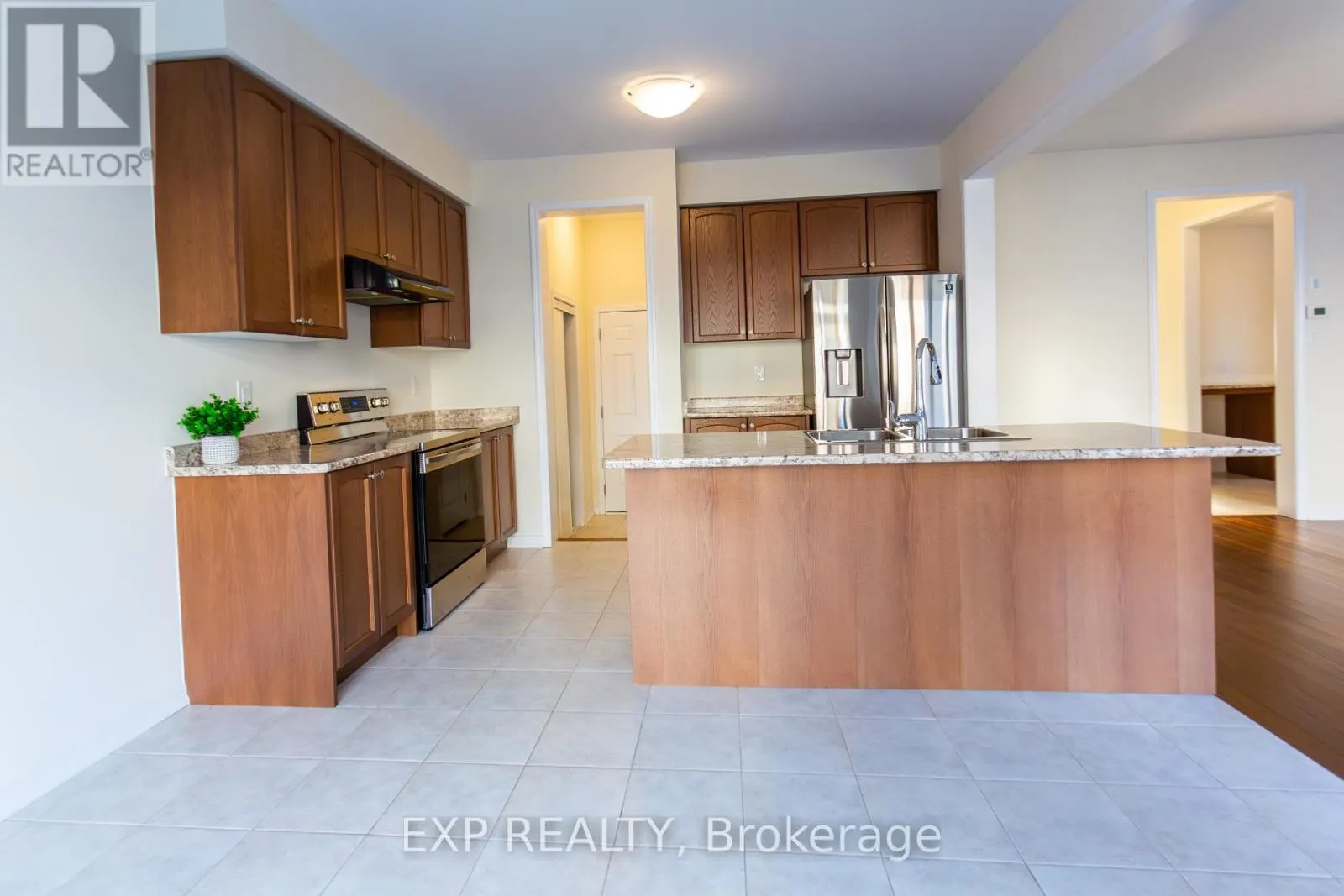 8005 ODELL CRESCENT