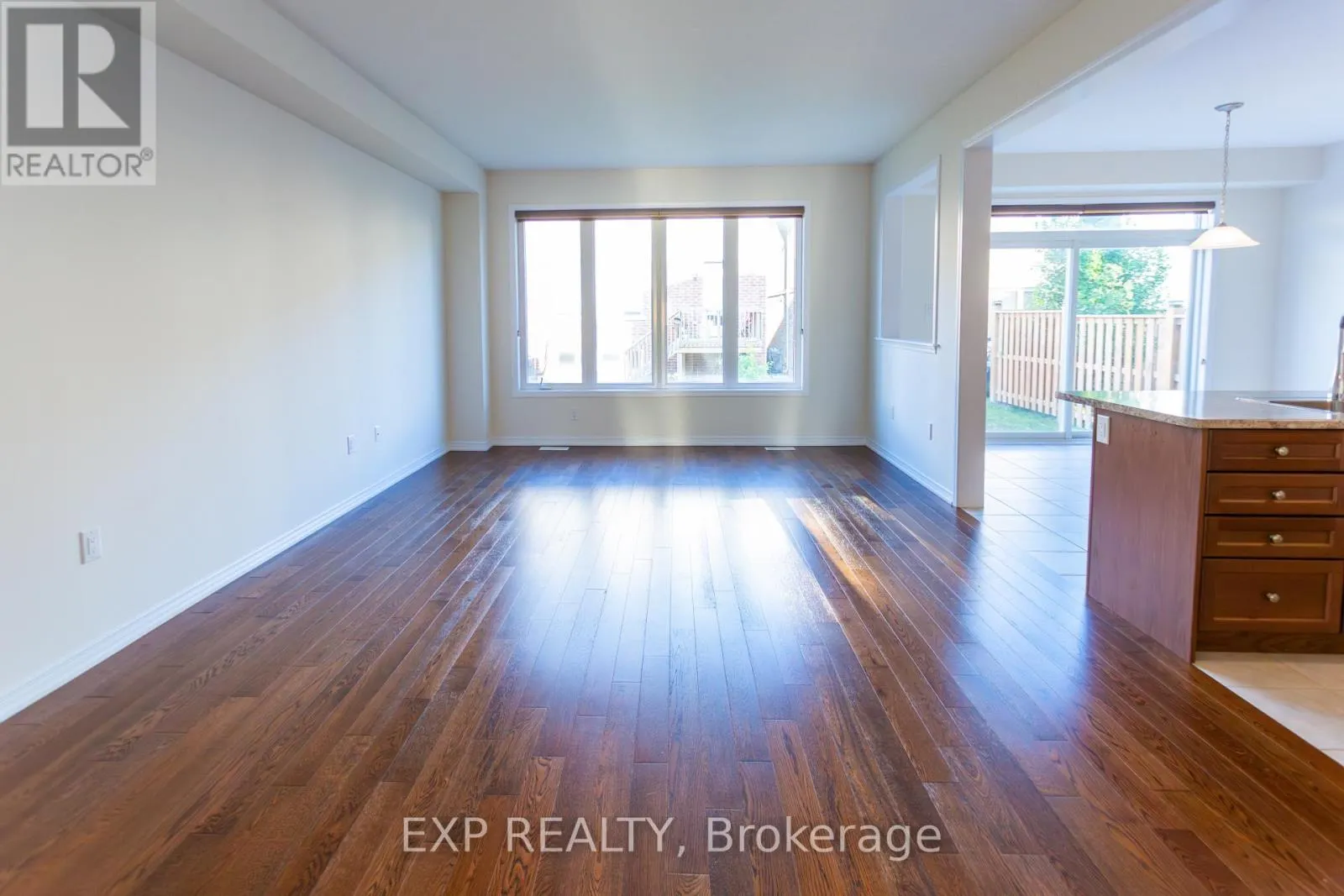 8005 ODELL CRESCENT