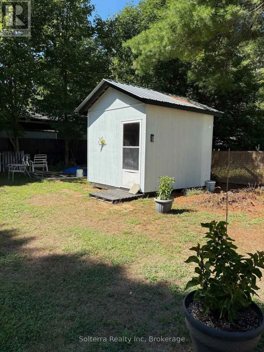 UNIT 402 - 1713 HIGHWAY 11, SOUTH S, #Unit 402