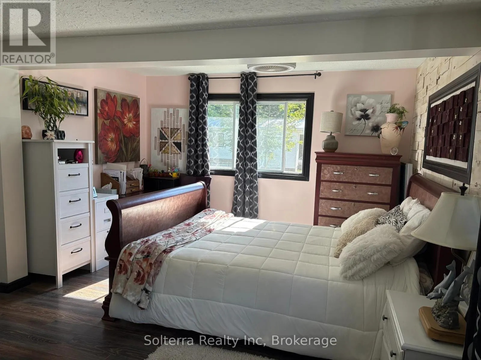 UNIT 402 - 1713 HIGHWAY 11, SOUTH S, #Unit 402