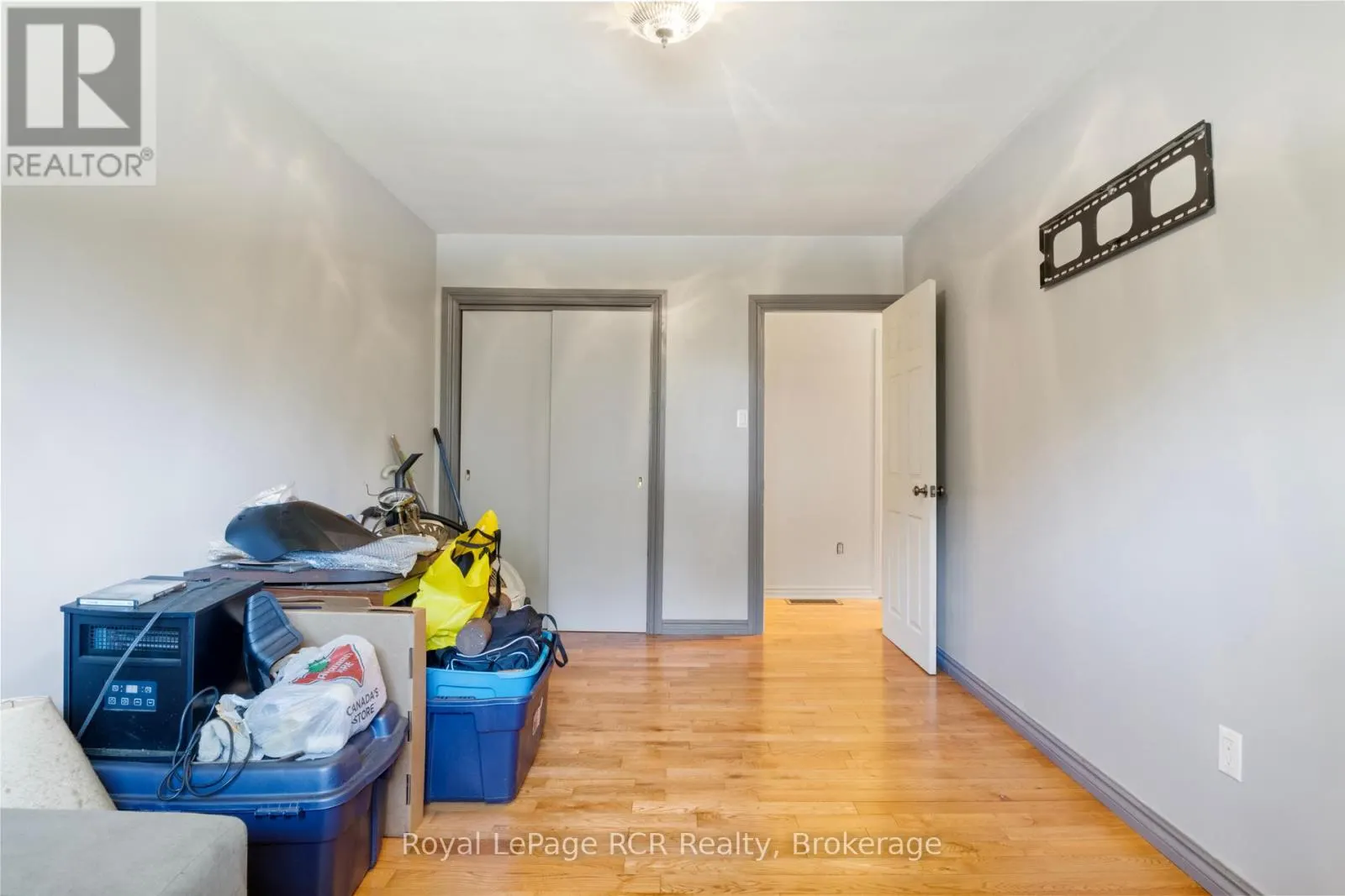141 NORTH WATER STREET W