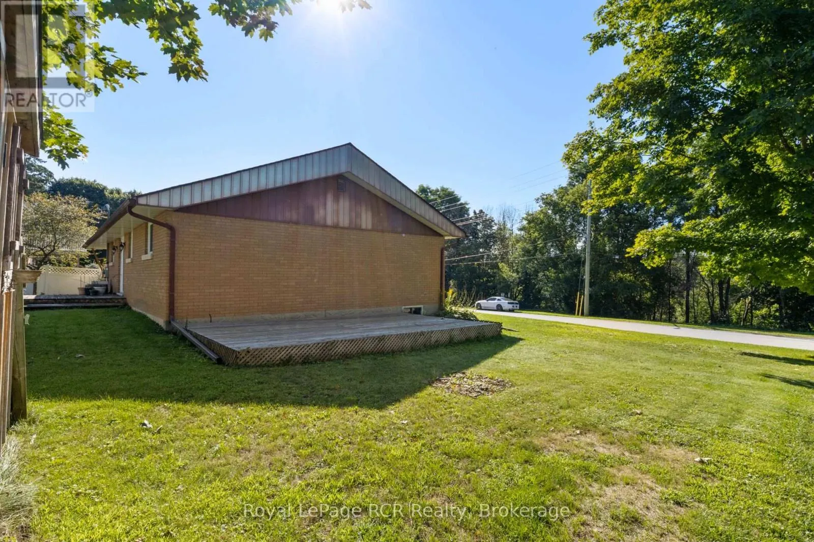 141 NORTH WATER STREET W