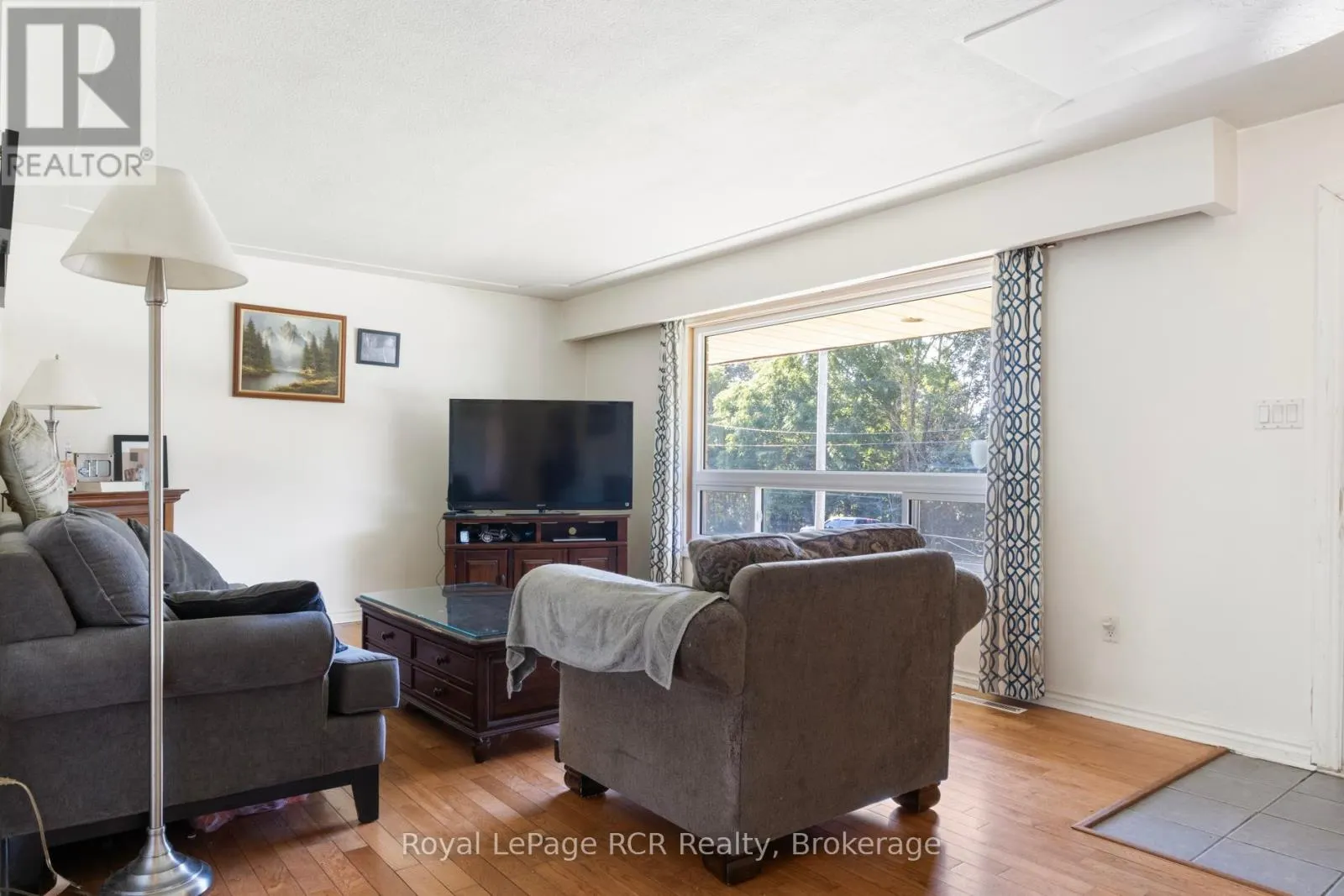141 NORTH WATER STREET W
