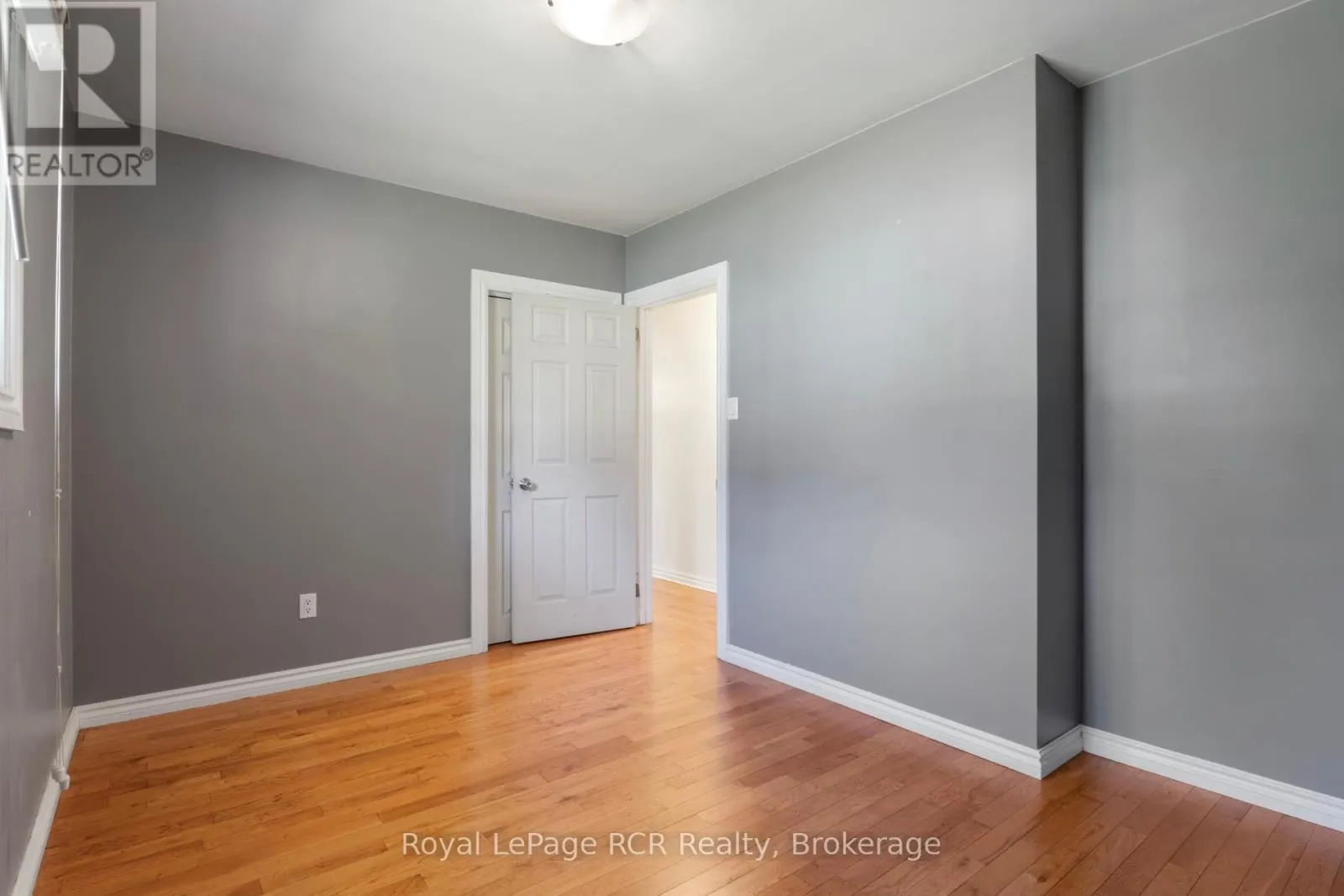 141 NORTH WATER STREET W