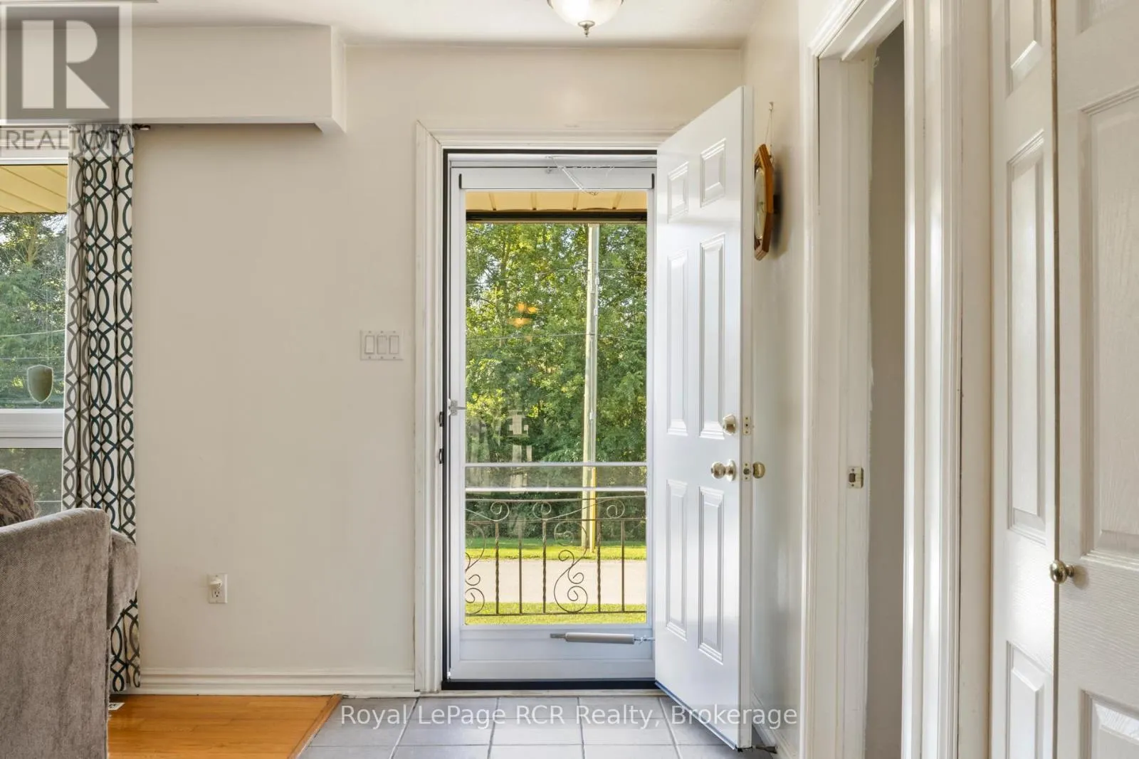 141 NORTH WATER STREET W