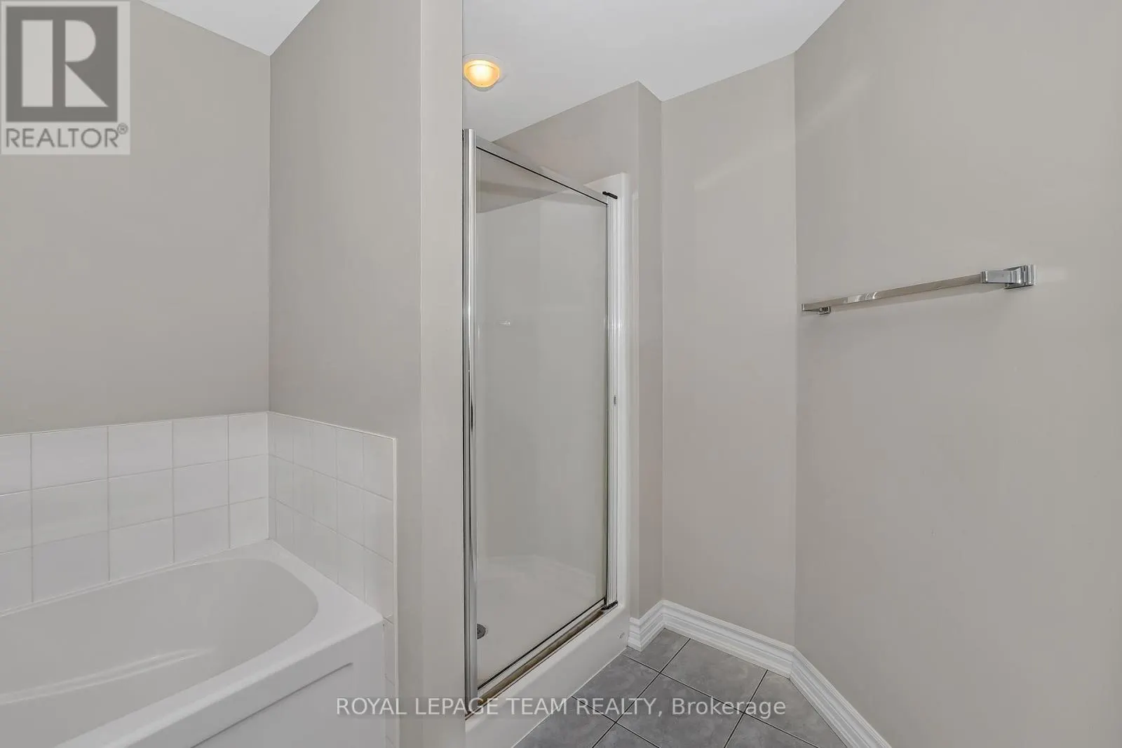 1404 - 234 RIDEAU STREET
