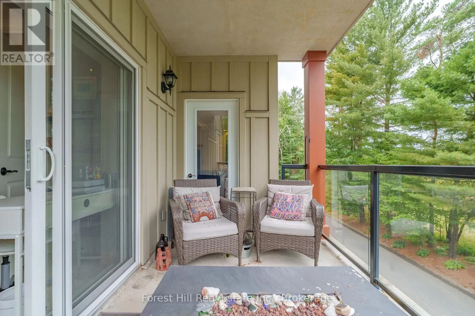 204 - 391C MANITOBA STREET, #204