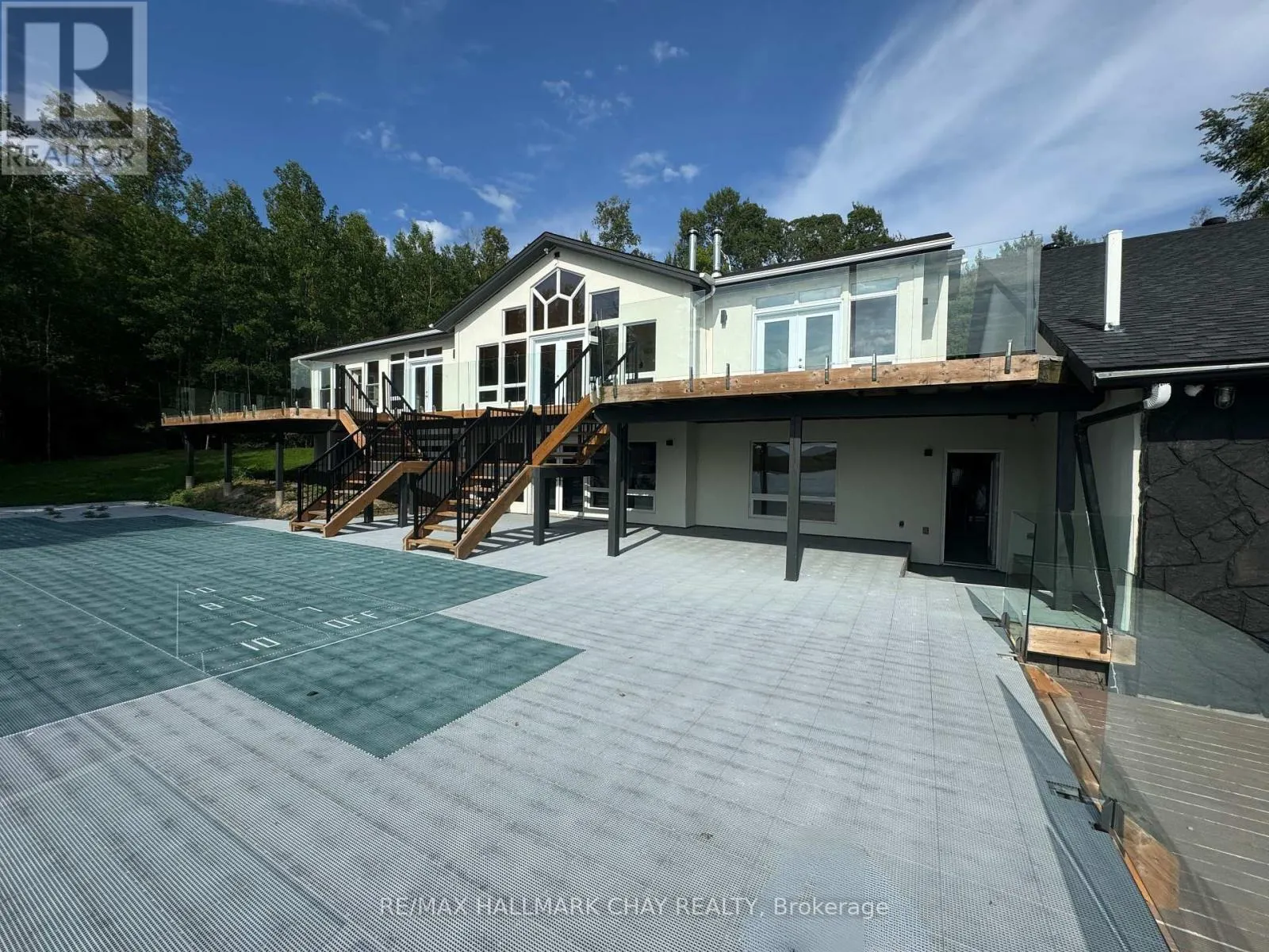 2318 PICKEREL & JACK LAKE ROAD
