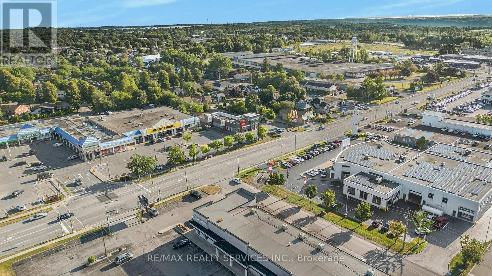 305 - 4218 PORTAGE ROAD