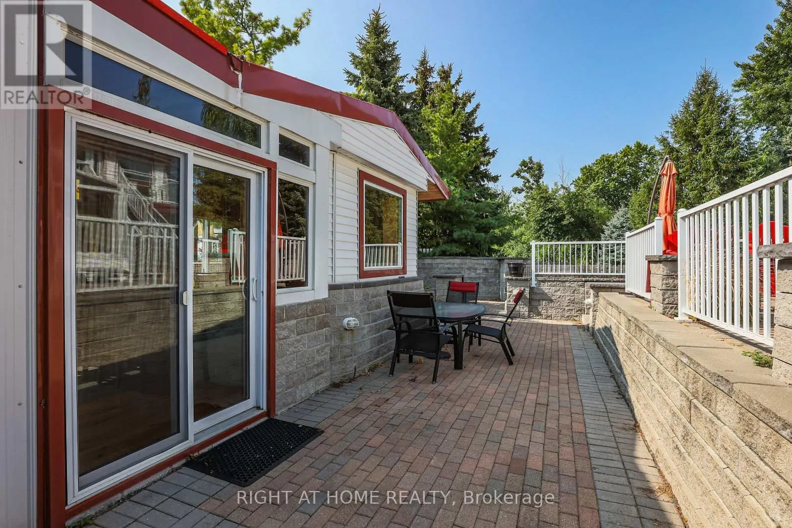 1027 NIAGARA STONE ROAD
