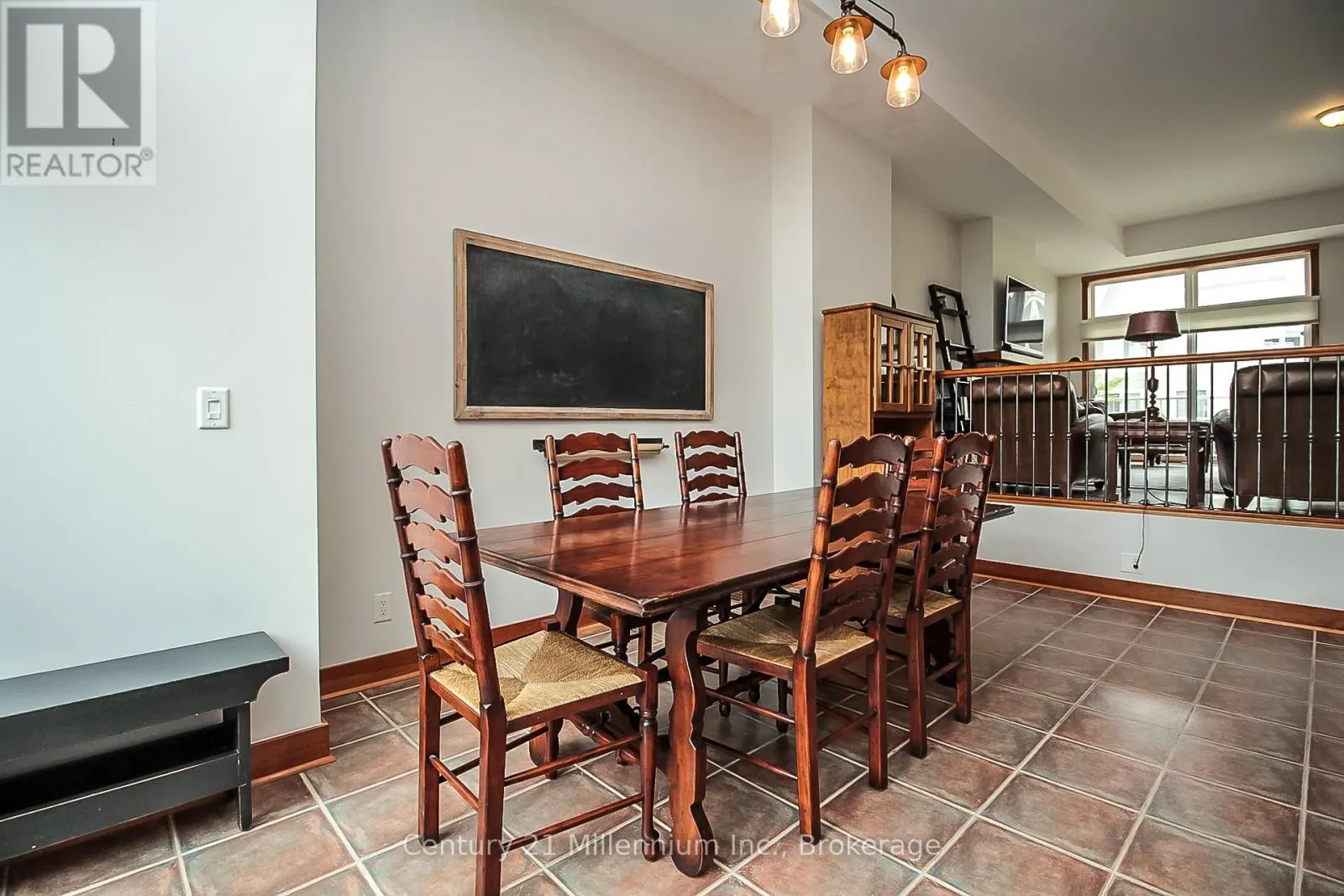 7 - 104 FARM GATE ROAD, #7