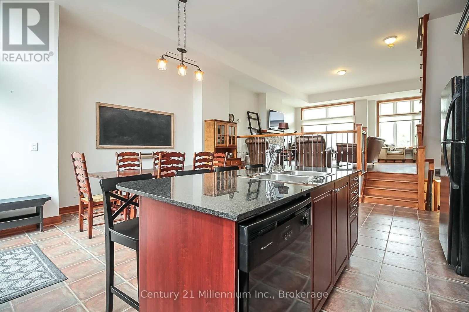 7 - 104 FARM GATE ROAD, #7