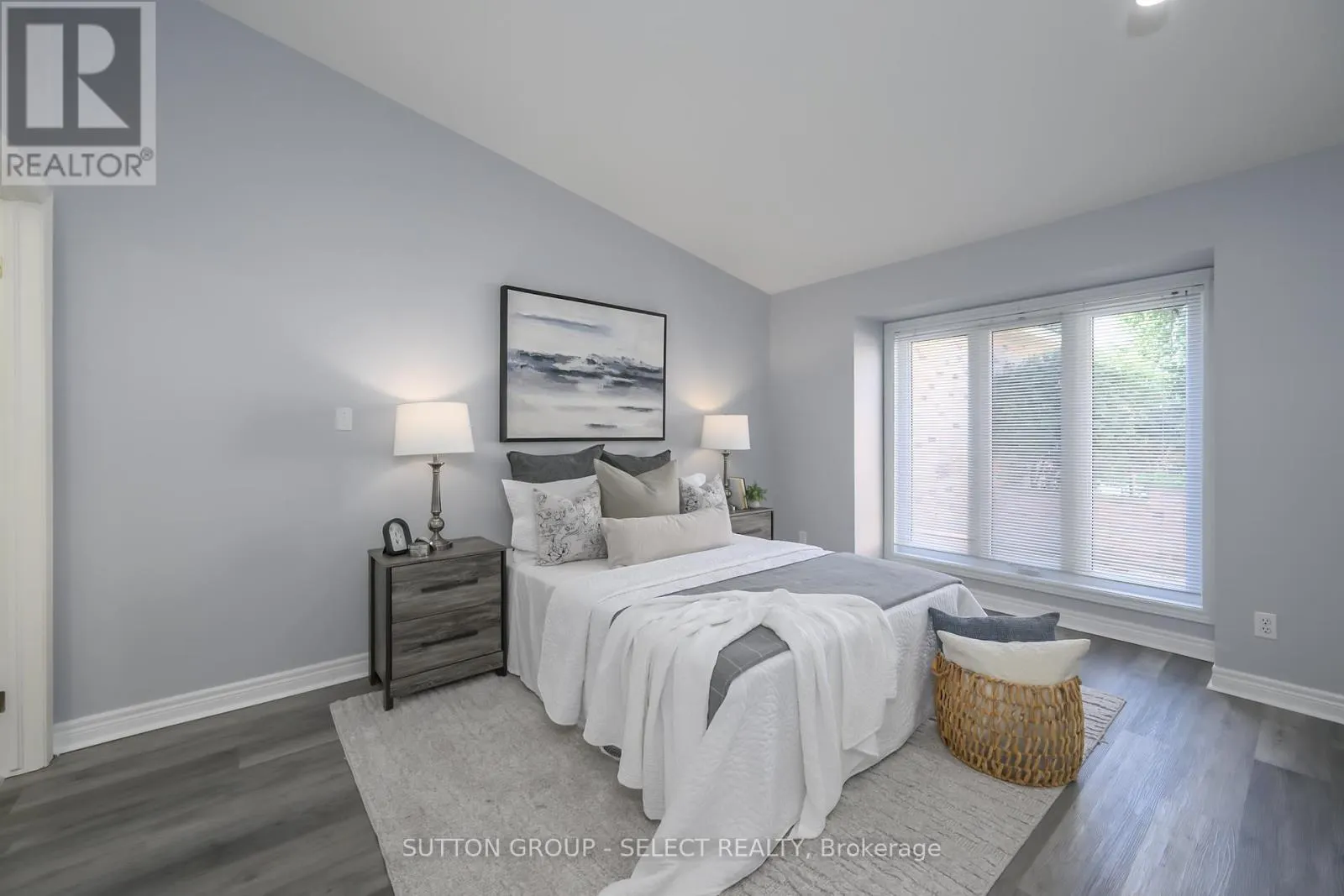 9 - 445 RIVERSIDE DRIVE, #9