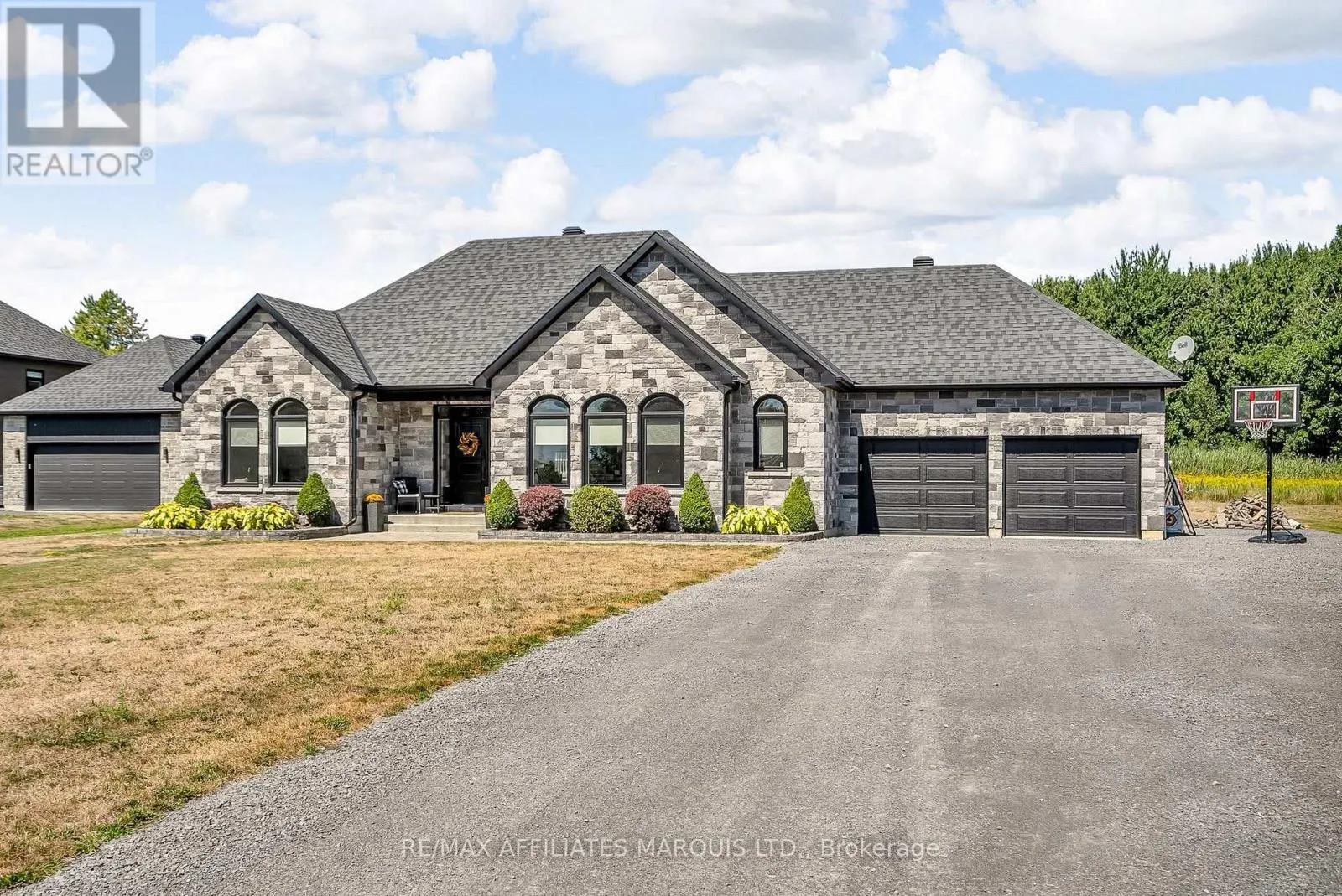 20531 OLD MONTREAL ROAD