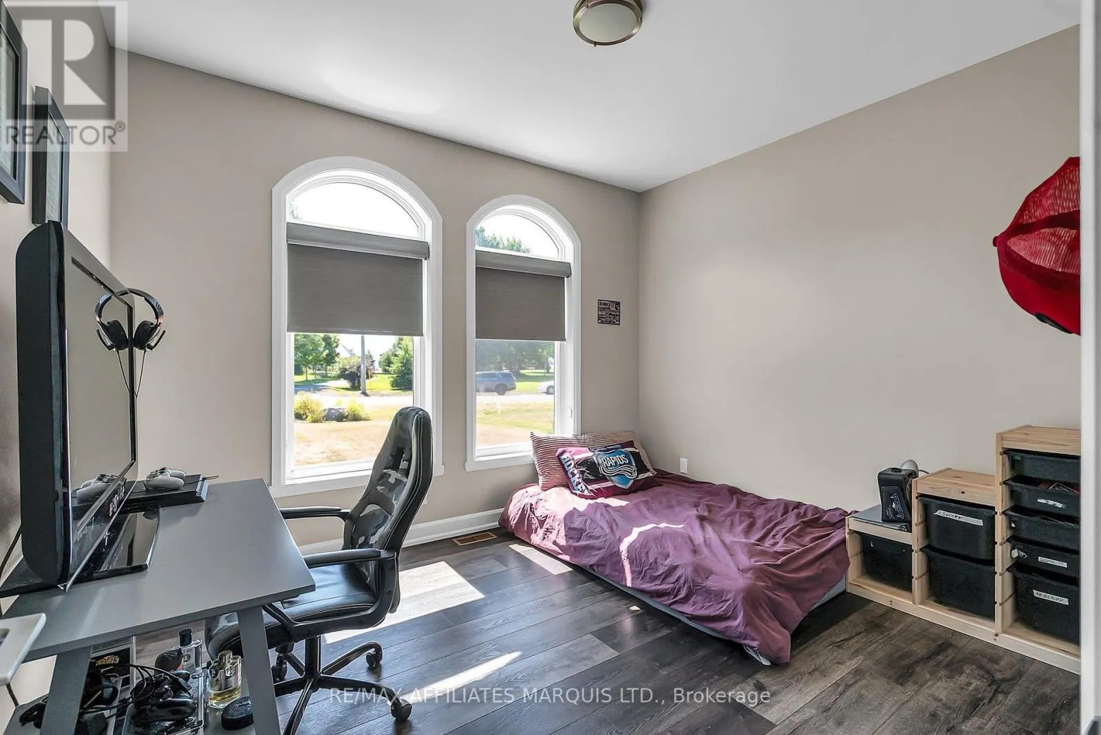 20531 OLD MONTREAL ROAD