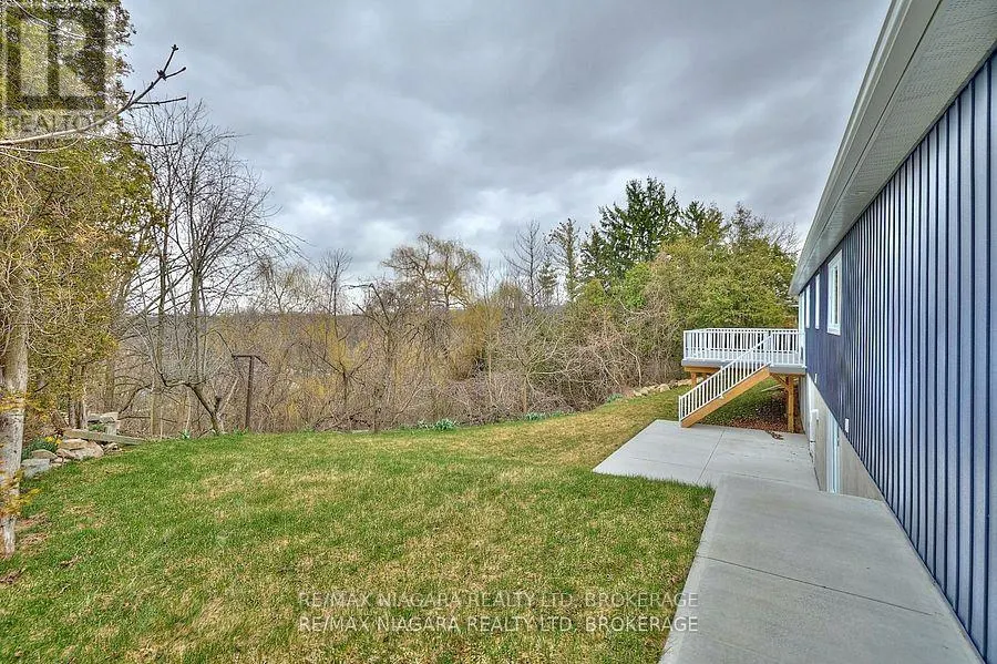3873 GLENVIEW DRIVE