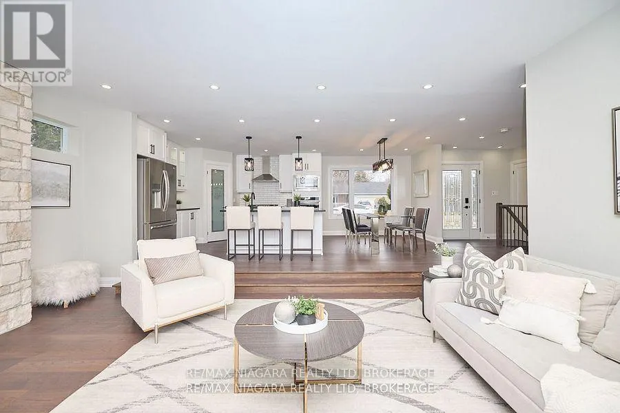 3873 GLENVIEW DRIVE