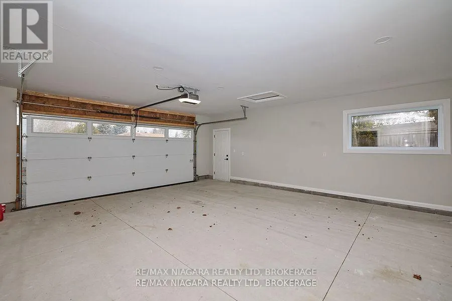 3873 GLENVIEW DRIVE