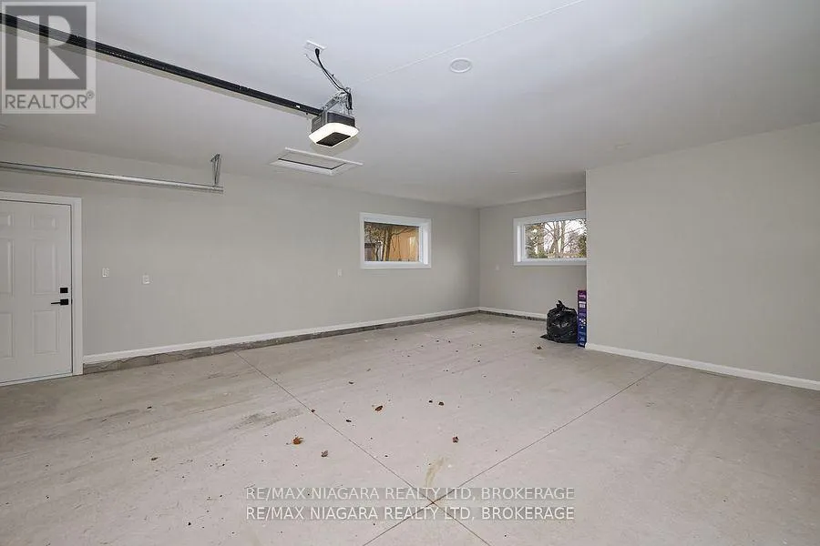 3873 GLENVIEW DRIVE