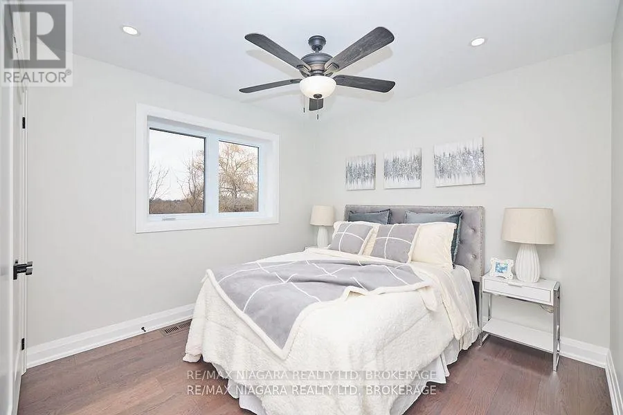 3873 GLENVIEW DRIVE