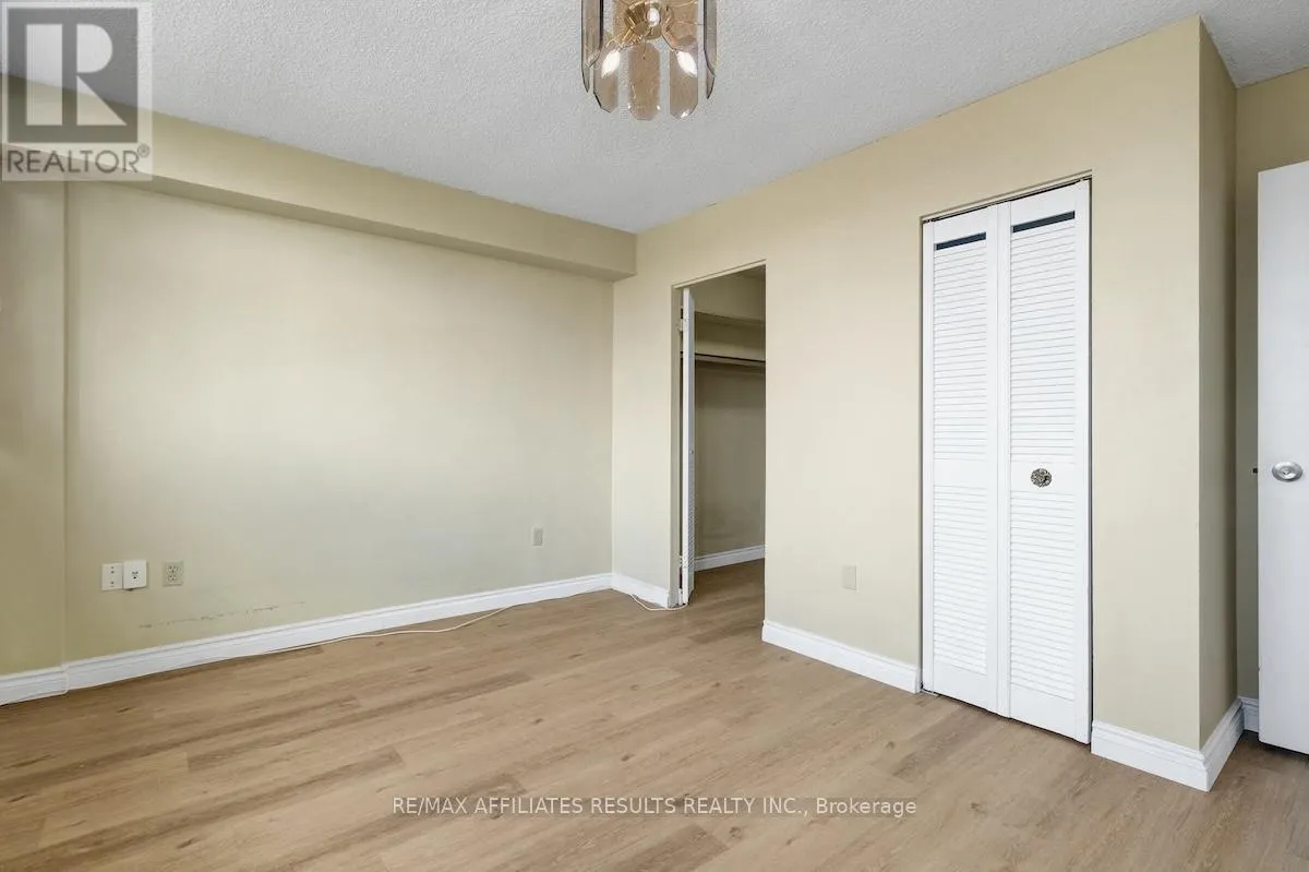 1103 - 500 LAURIER AVENUE W