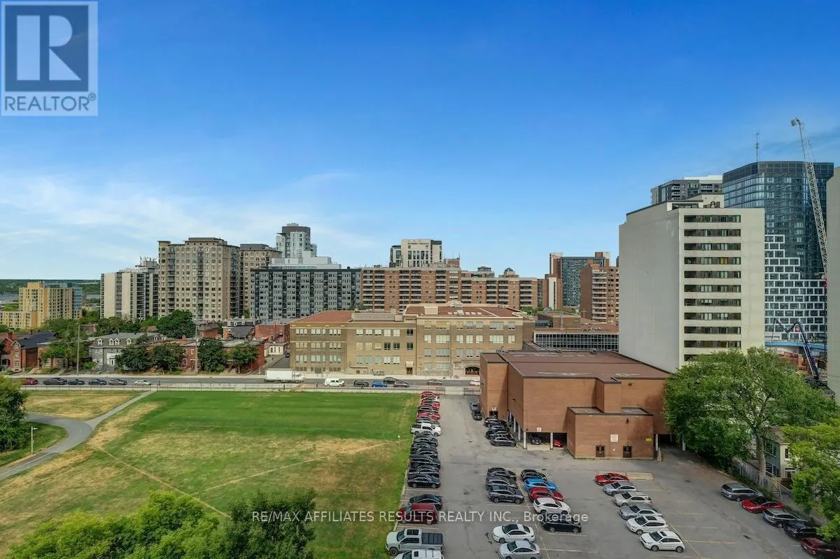 1103 - 500 LAURIER AVENUE W