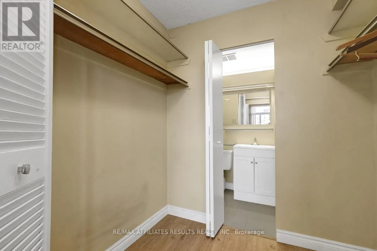 1103 - 500 LAURIER AVENUE W