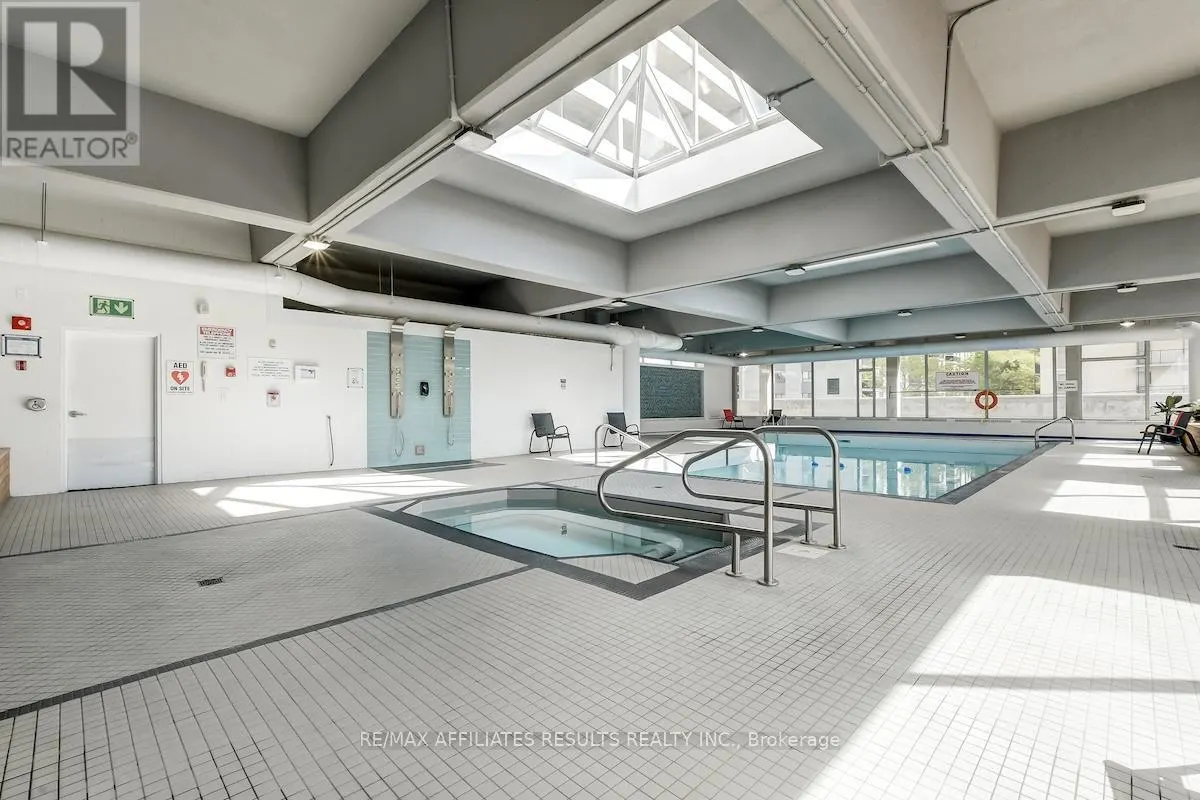 1103 - 500 LAURIER AVENUE W