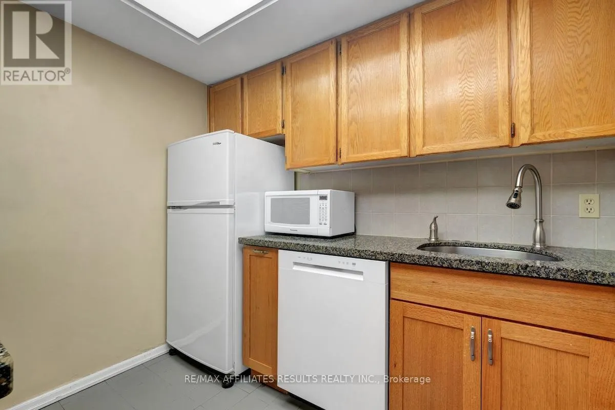 1103 - 500 LAURIER AVENUE W