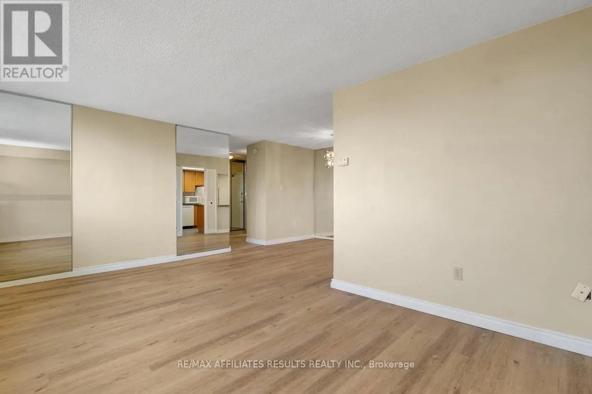 1103 - 500 LAURIER AVENUE W