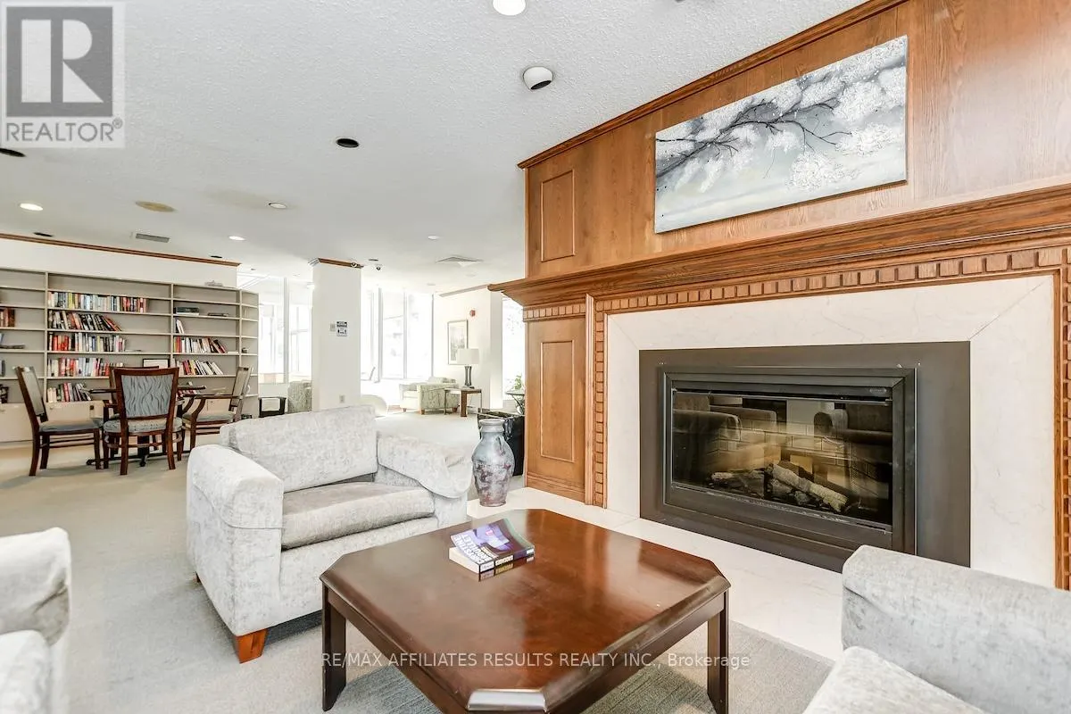 1103 - 500 LAURIER AVENUE W