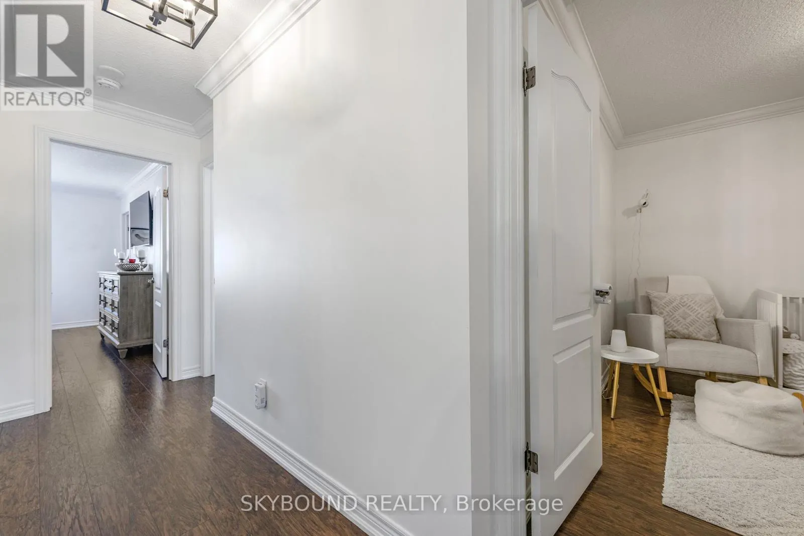 121 GREEN GATE BOULEVARD