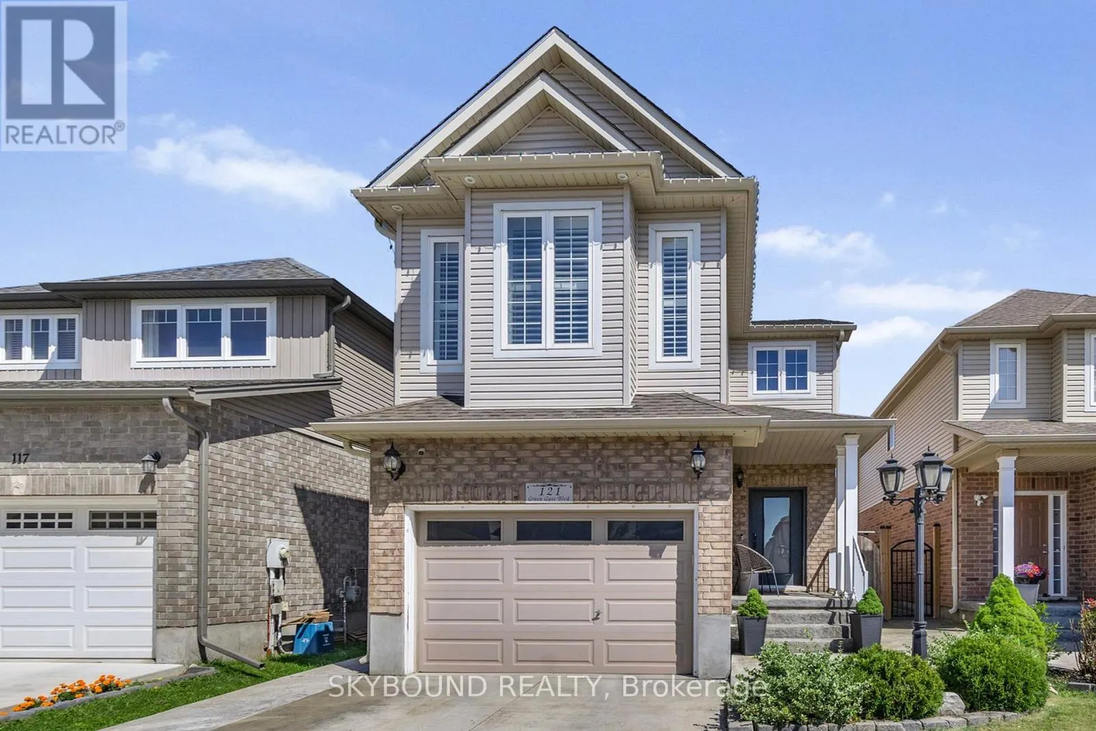 121 GREEN GATE BOULEVARD