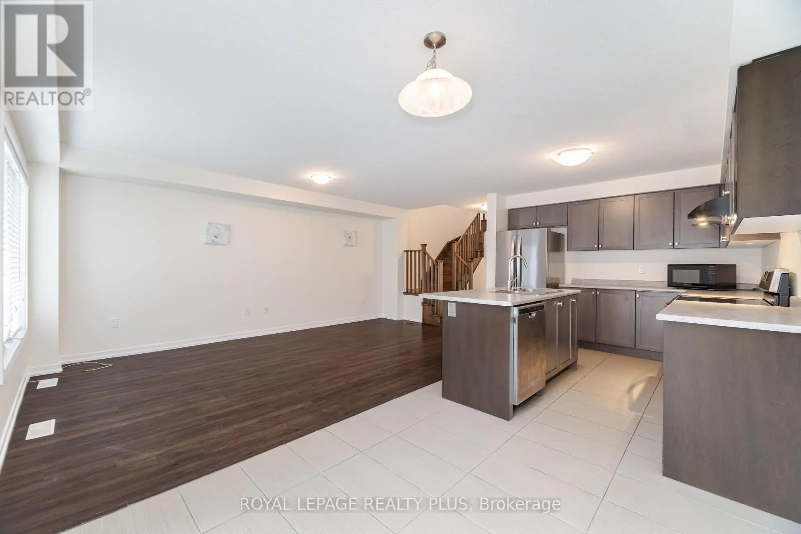 12 PAGEBROOK CRESCENT