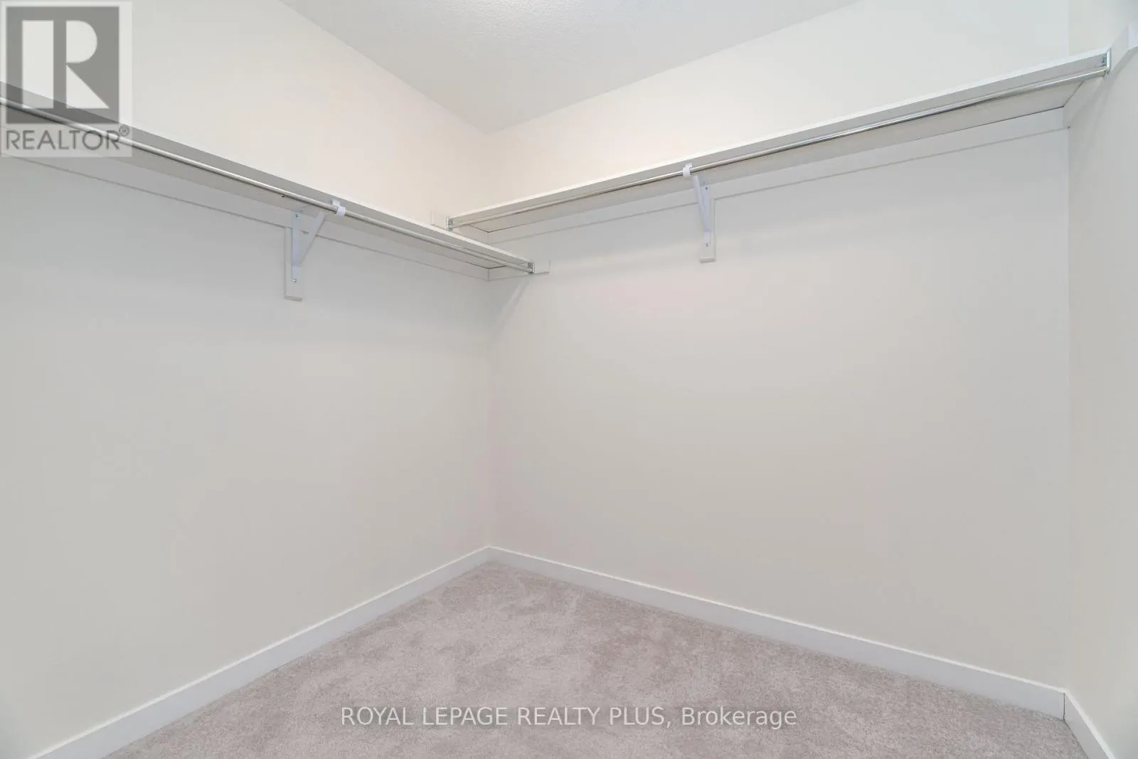 12 PAGEBROOK CRESCENT
