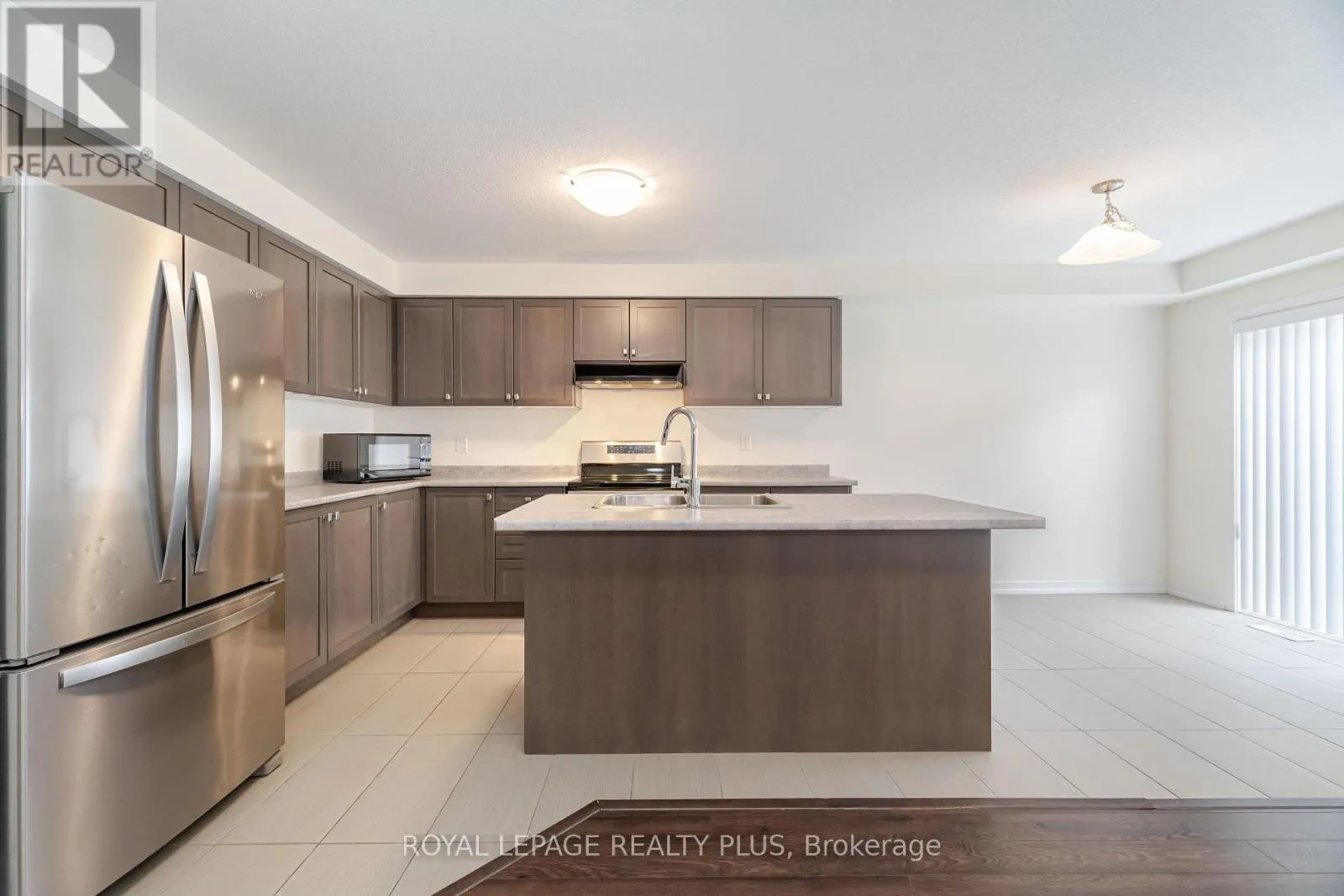 12 PAGEBROOK CRESCENT