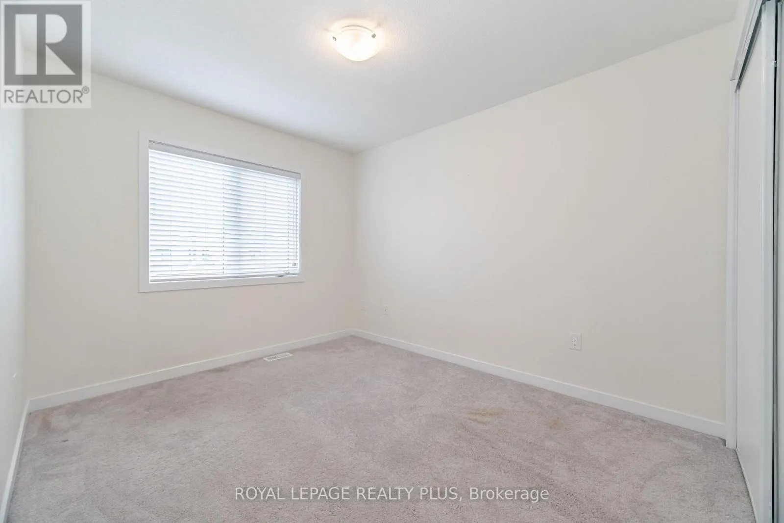 12 PAGEBROOK CRESCENT
