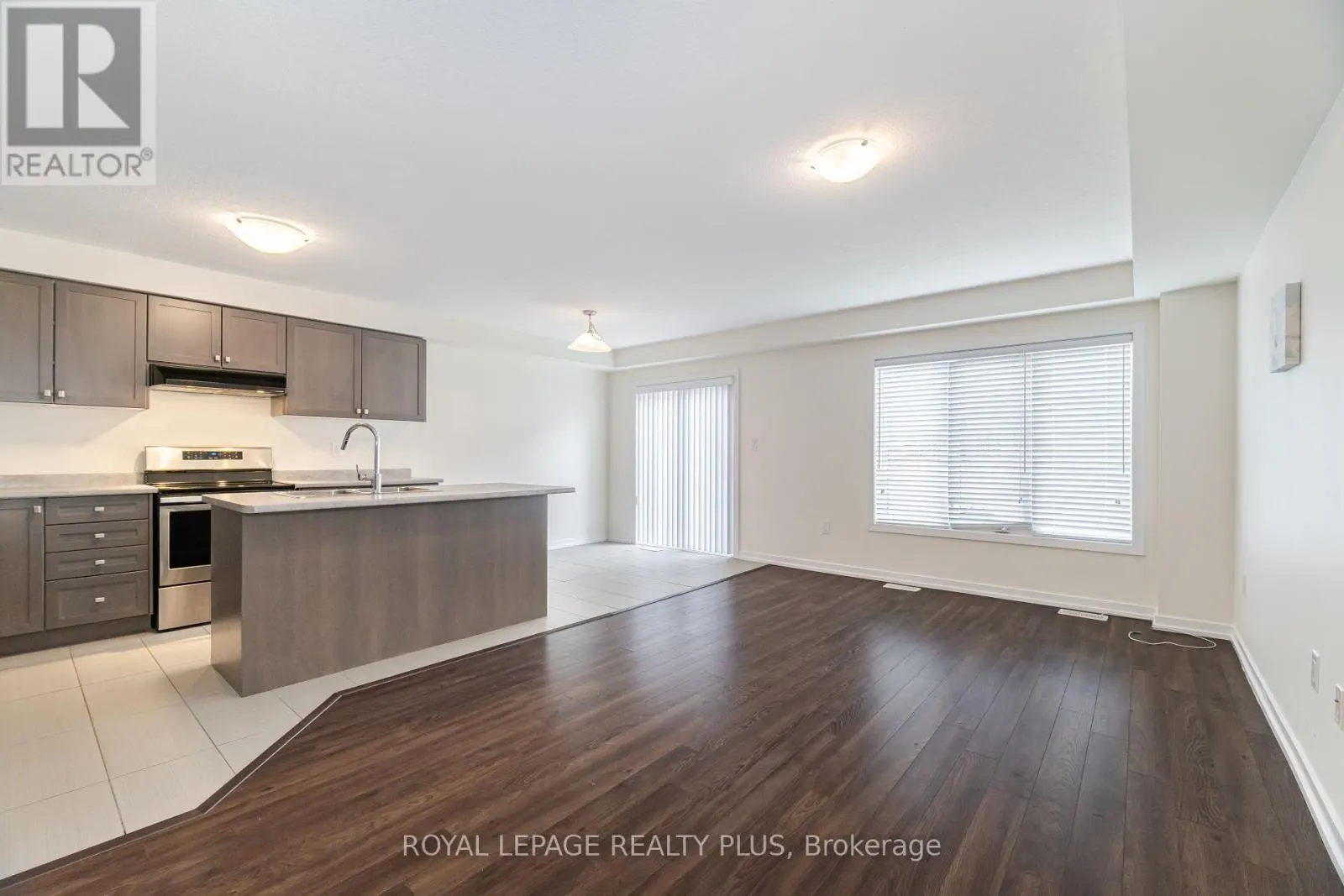 12 PAGEBROOK CRESCENT