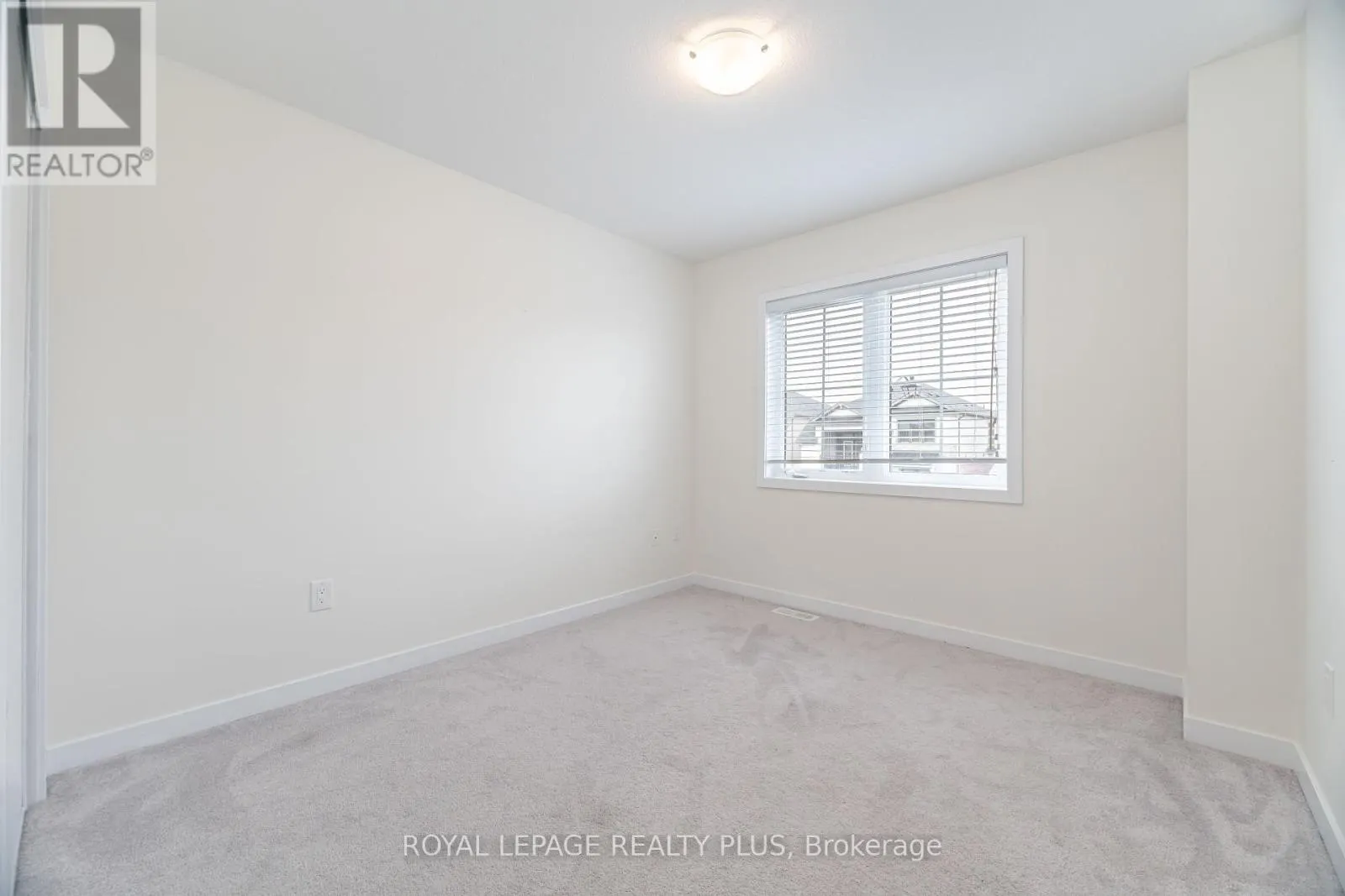 12 PAGEBROOK CRESCENT