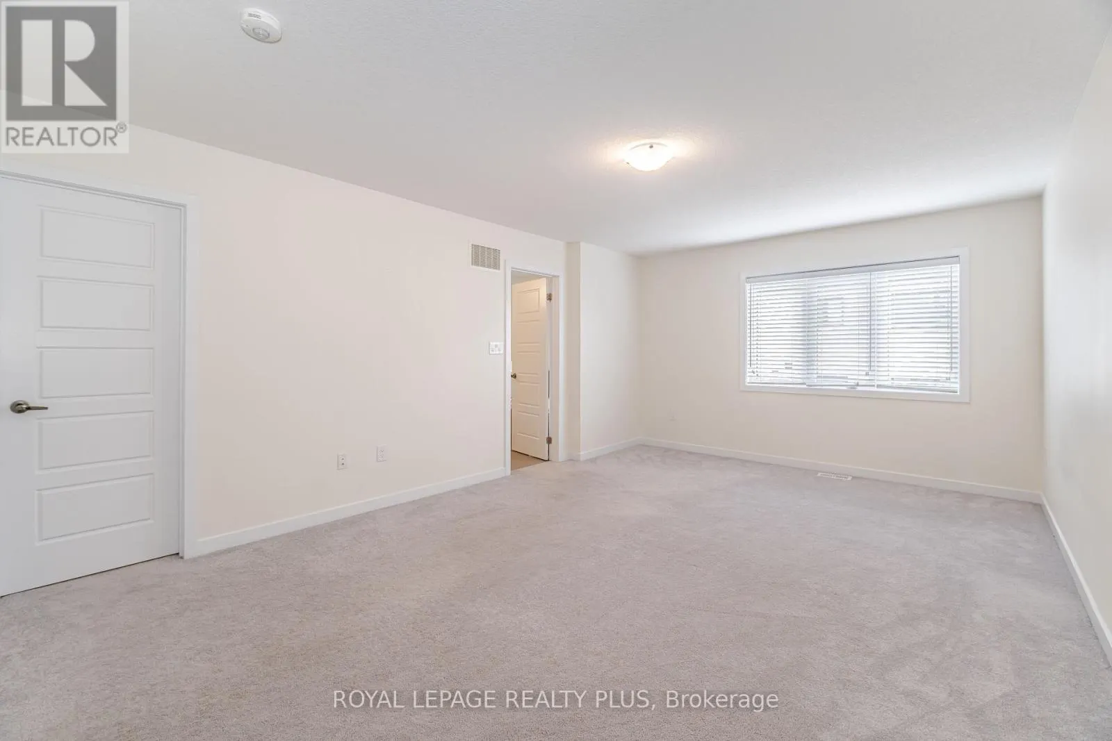 12 PAGEBROOK CRESCENT