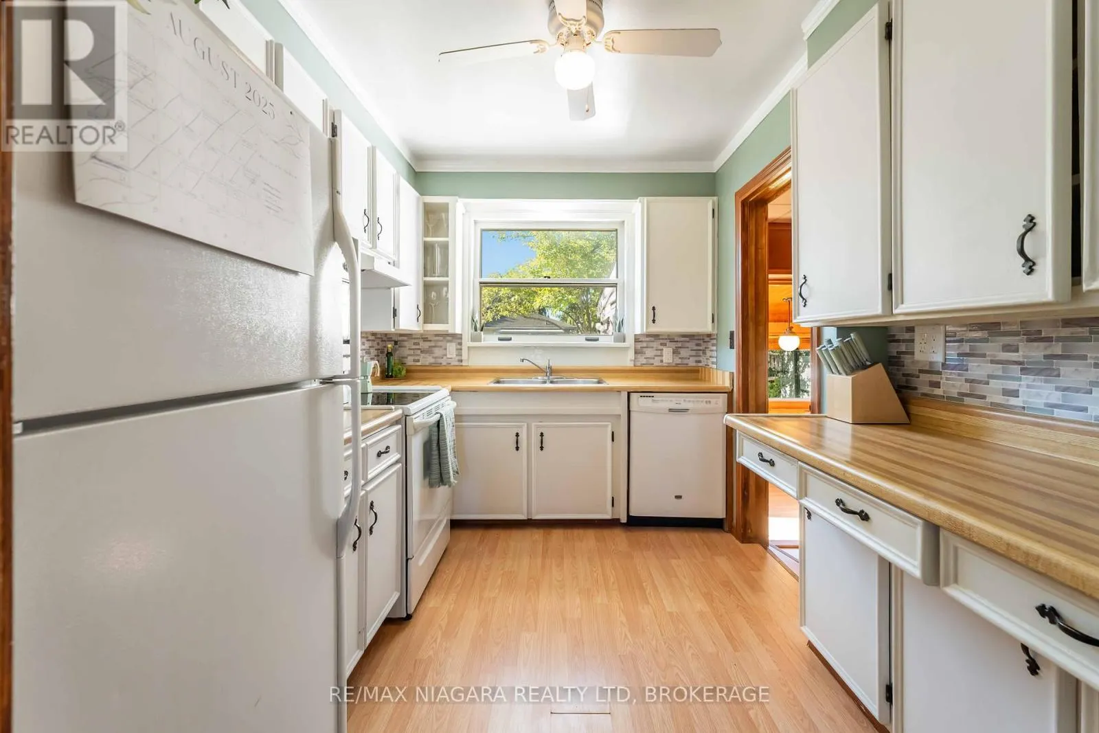 36 ADMIRAL ROAD
